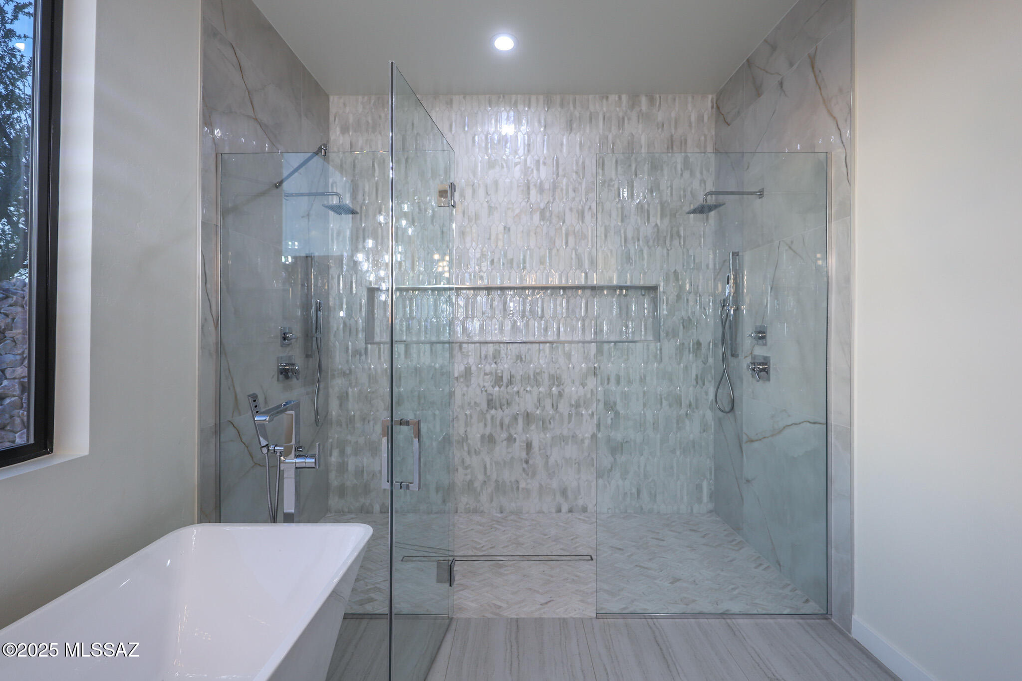 Tecolote De Oro (1-14) - Residential