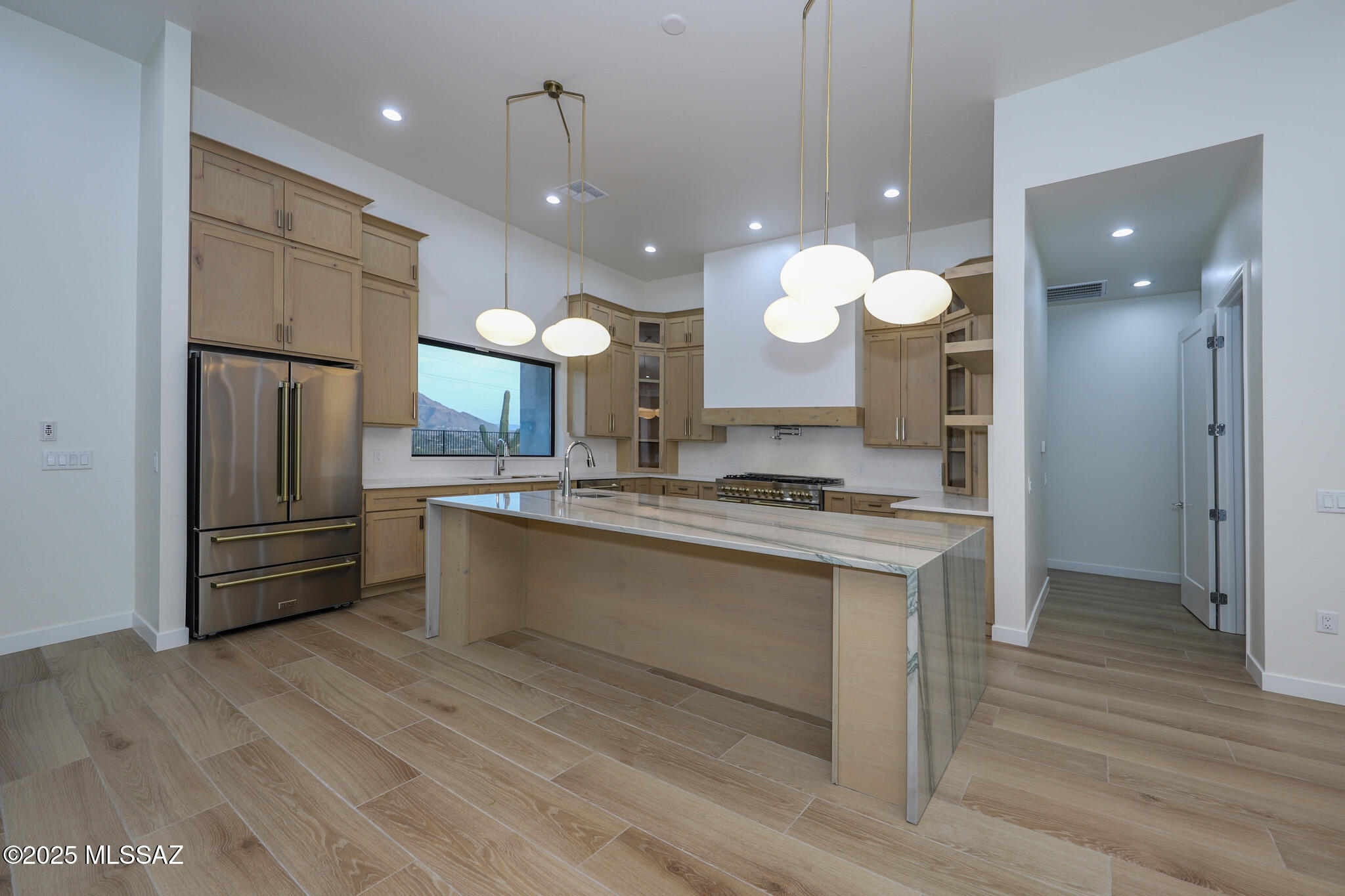 Tecolote De Oro (1-14) - Residential