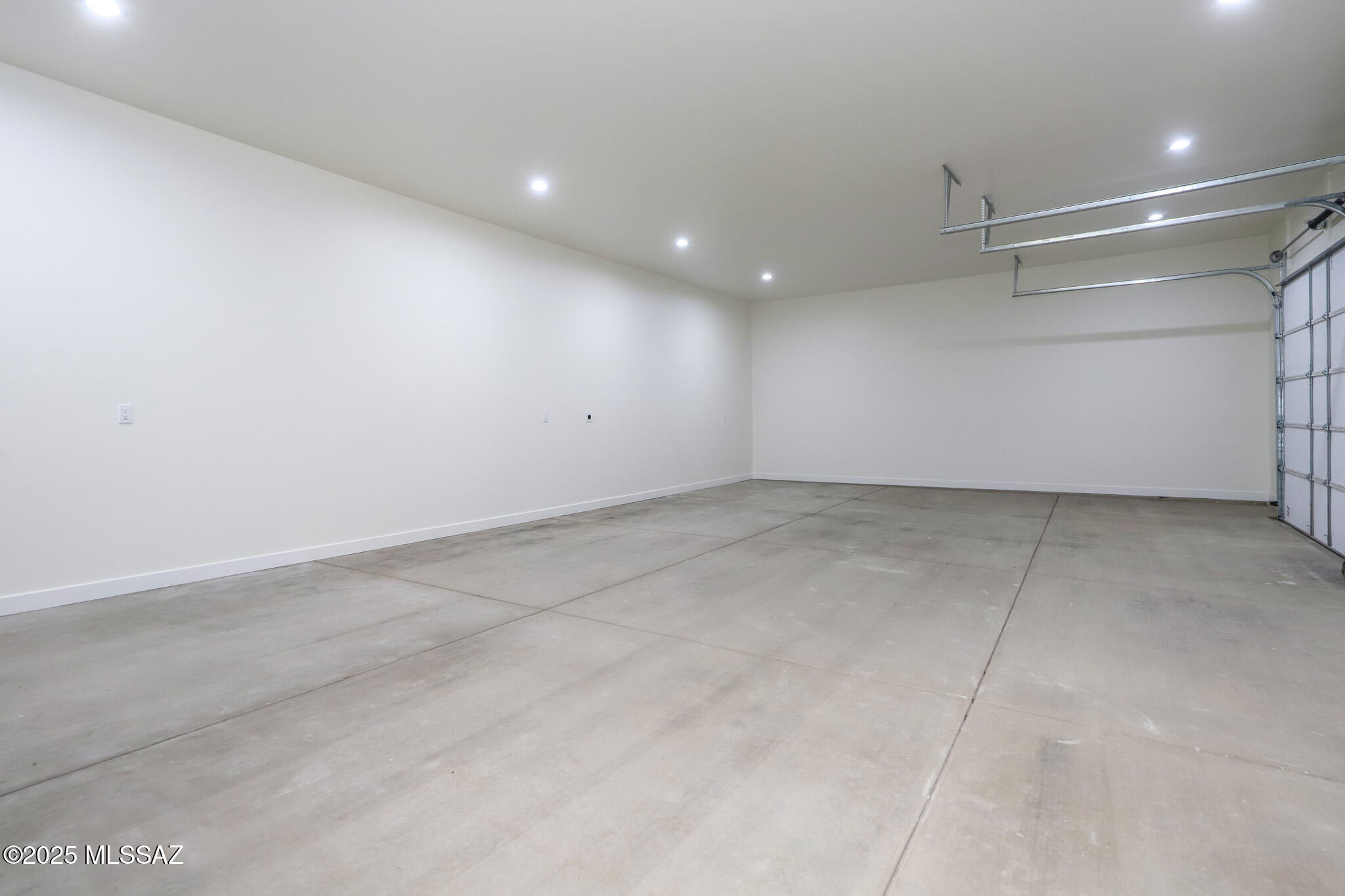Tecolote De Oro (1-14) - Residential