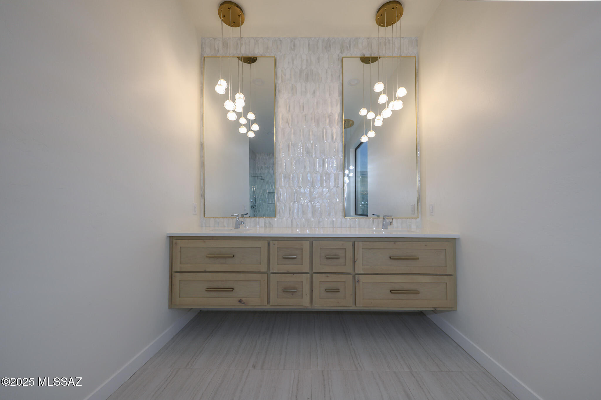 Tecolote De Oro (1-14) - Residential