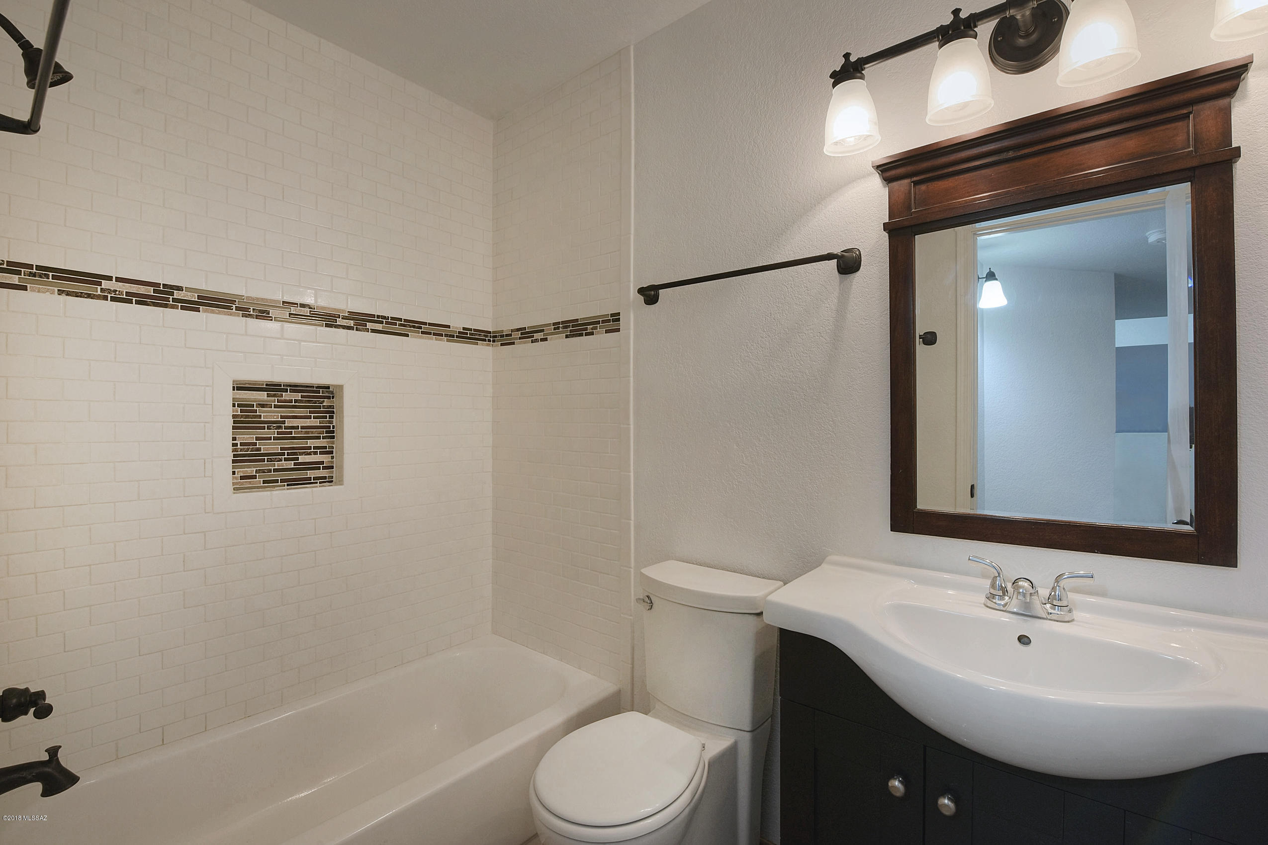 Country Club(1-221) - Residential