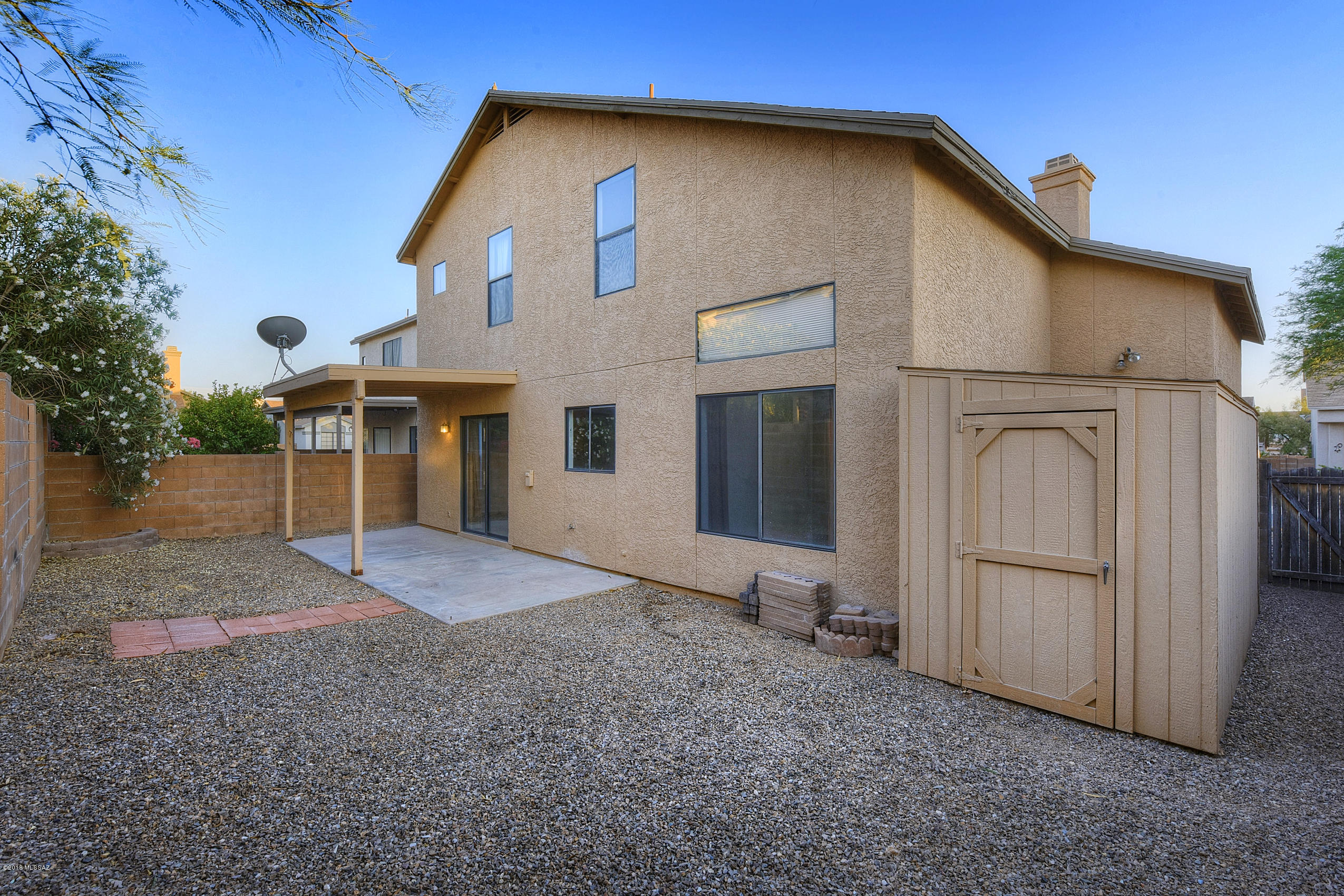 Country Club(1-221) - Residential