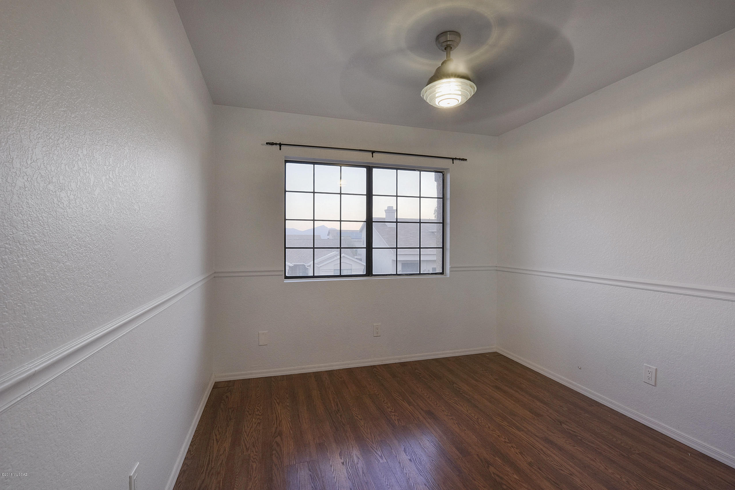 Country Club(1-221) - Residential