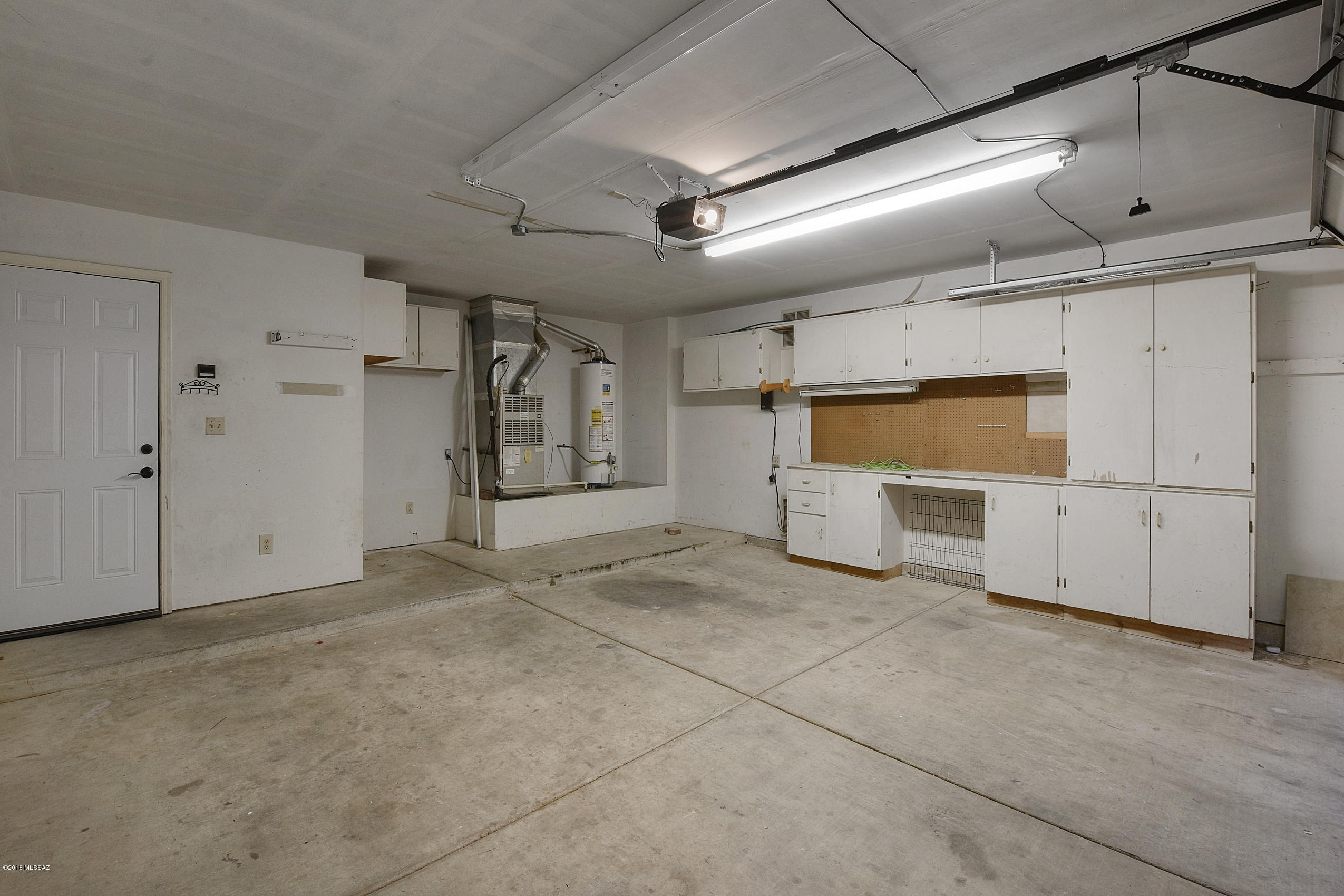 Country Club(1-221) - Residential