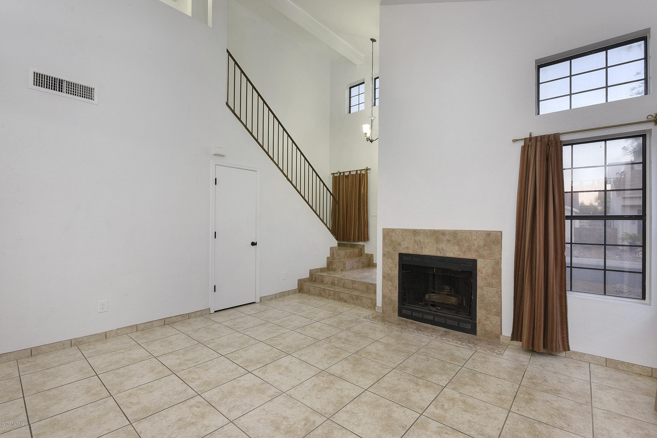 Country Club(1-221) - Residential