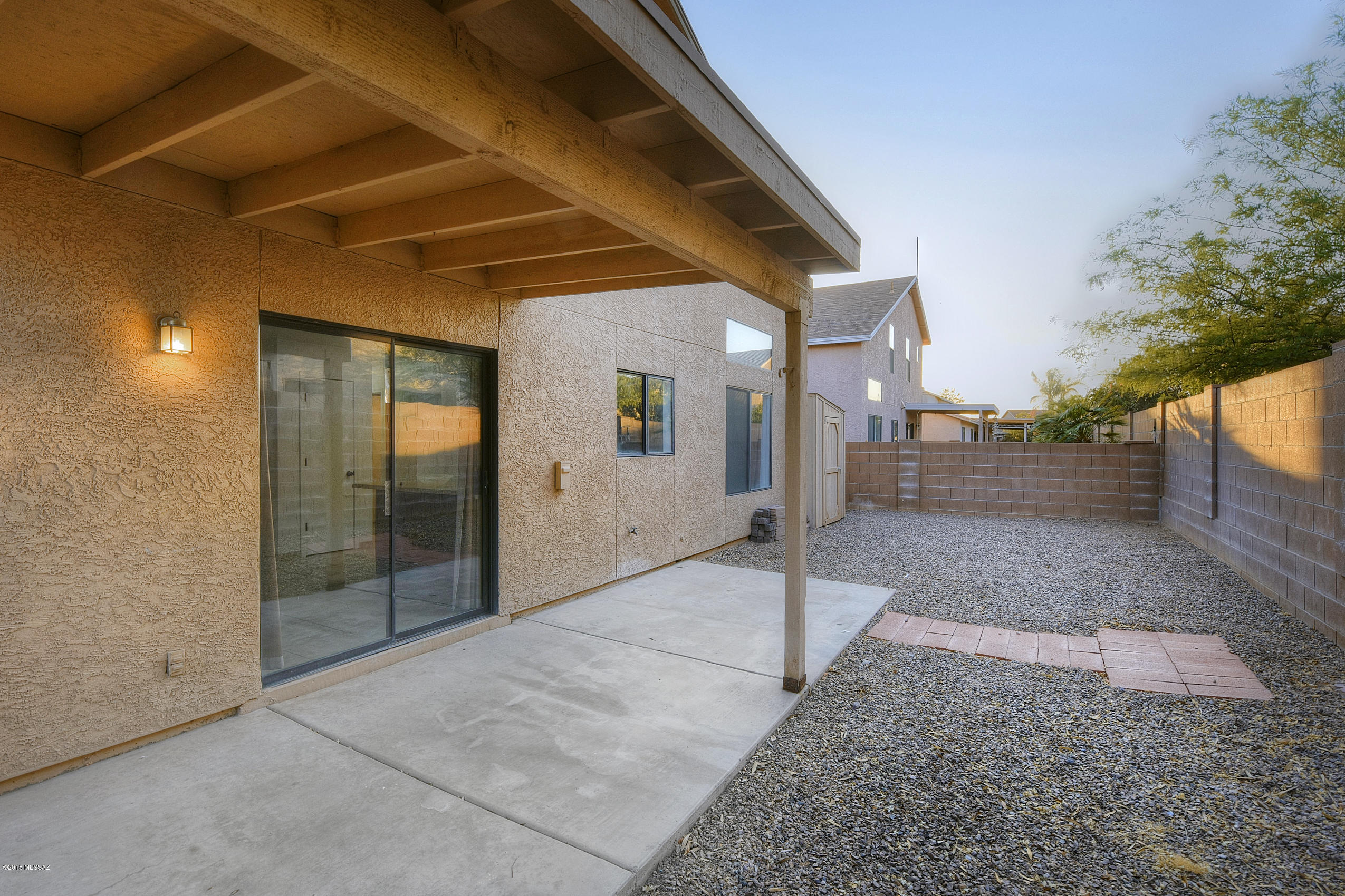Country Club(1-221) - Residential