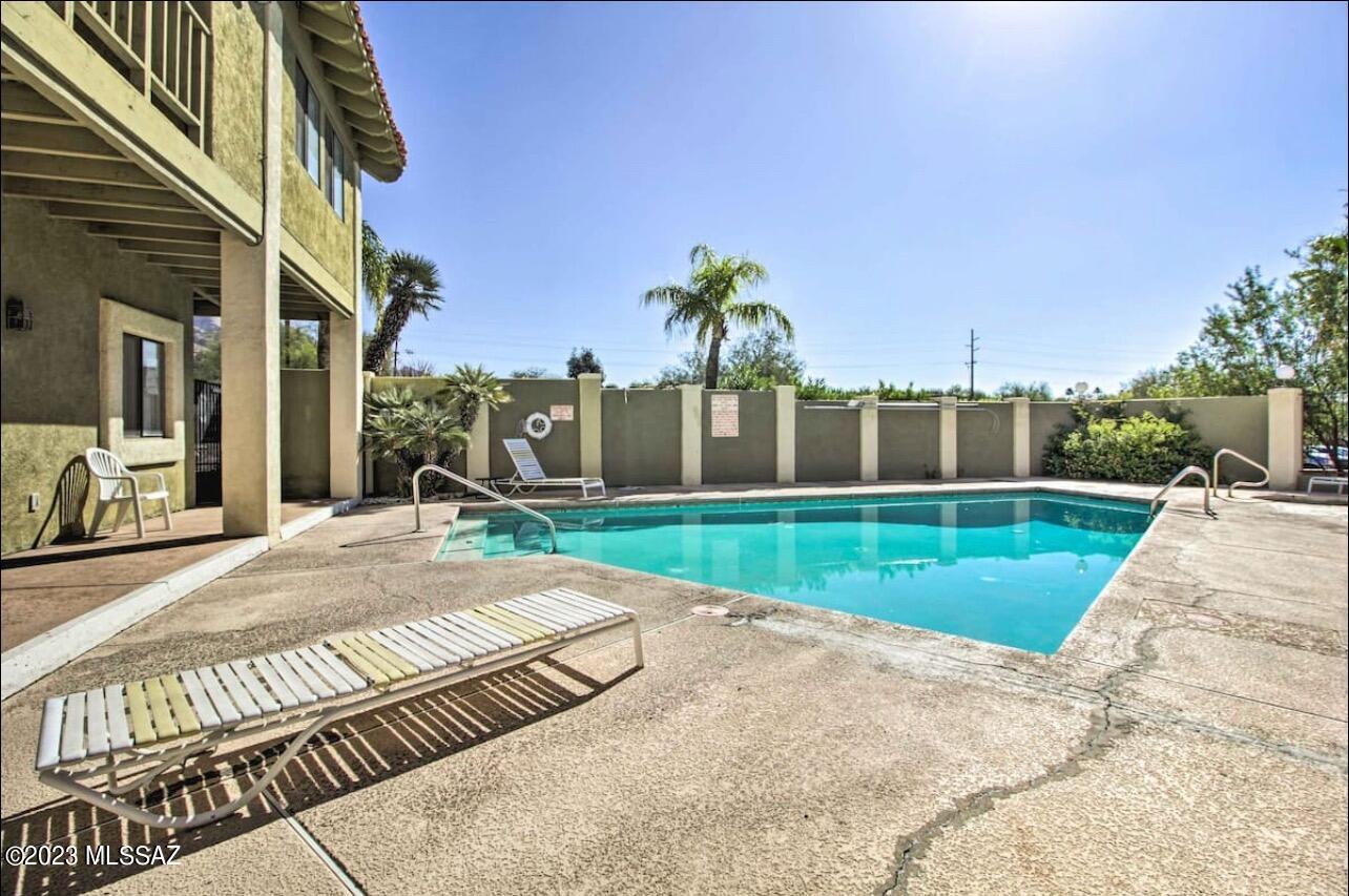 Las Casas Bellas Condo (1-44) - Residential
