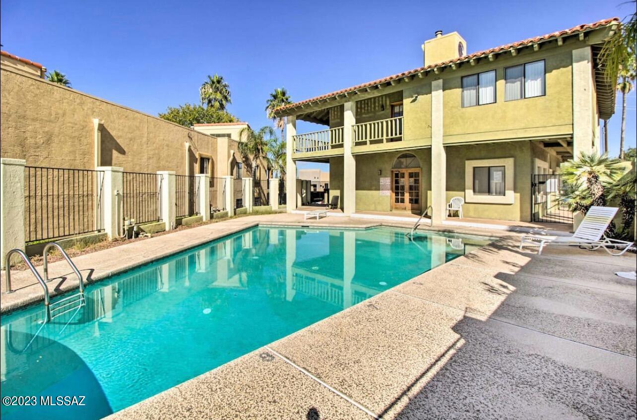 Las Casas Bellas Condo (1-44) - Residential