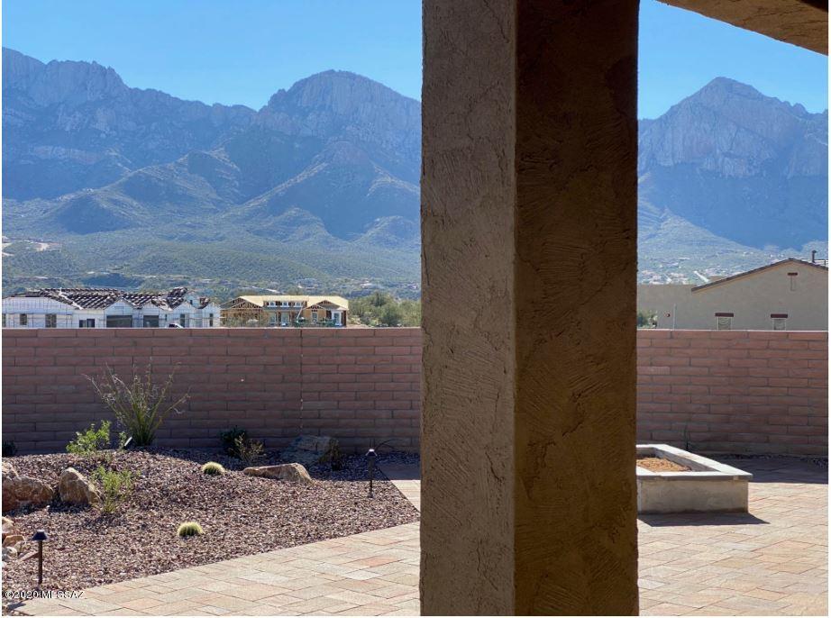 Sanctuary At Silverhawke - Residential