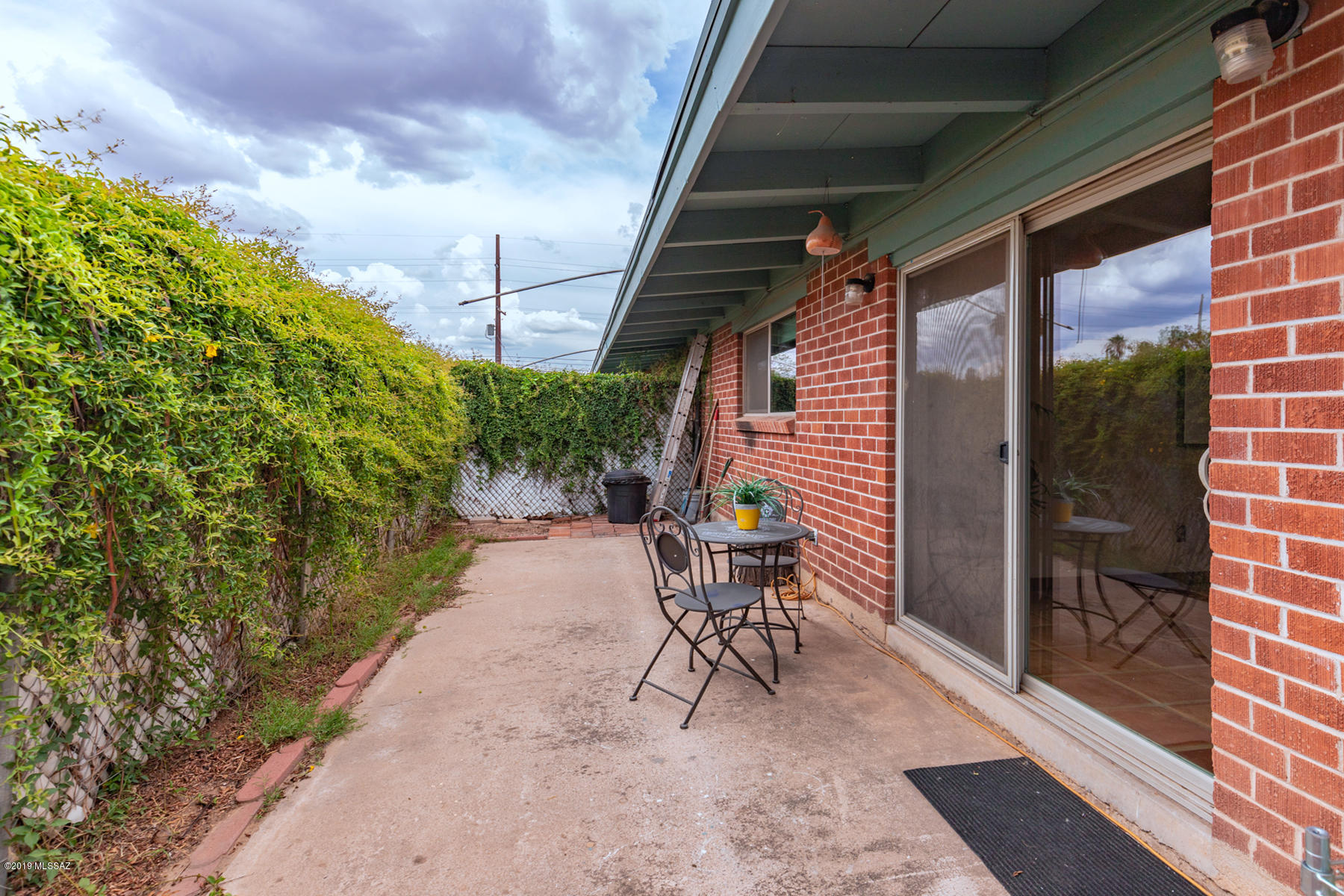 2121 N. Country Club Condos (1-12) - Residential