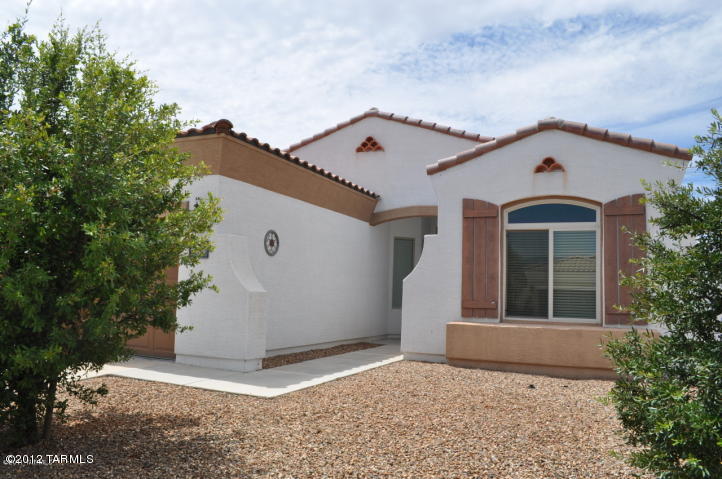 Built in 2005, This split 3bdrm & 2ba home with a bright and light floor plan features a formal Dining area, Kitchen overlooks Great Rm. Bay window in Kitchen and Master Br, tandem 3rd bay in garage. Pets are subject to approval. *** RENTAL RATE REFLECTS A $65 CONCESSION IN EXCHANGE FOR TENANT’S AGREEMENT TO CHANGE HVAC FILTERS MONTHLY. RENTAL RATES ARE $65/MO HIGHER THAN STATED W/O CONCESSION.***