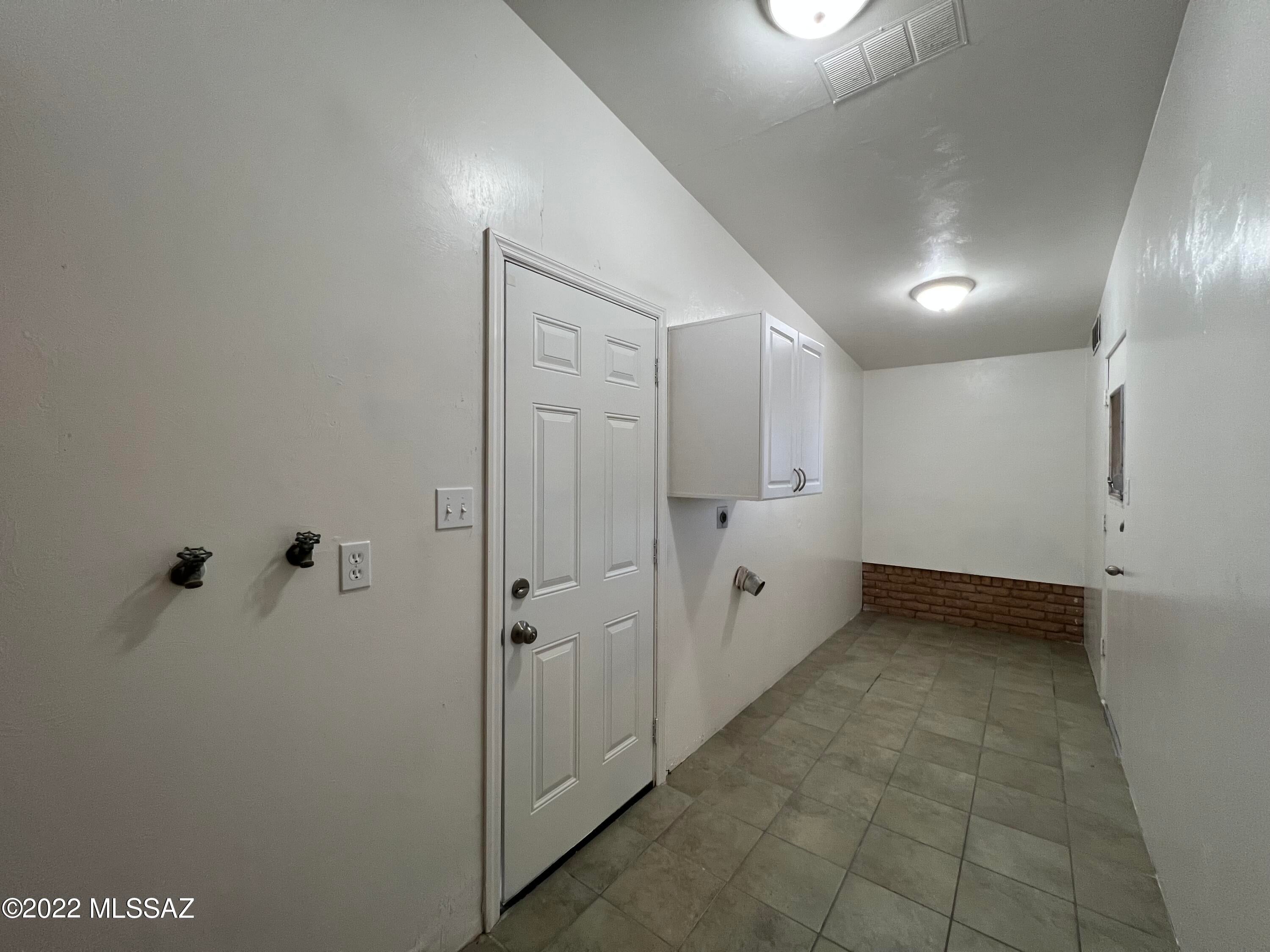 Rolling Hills NO. 2 - Residential Lease