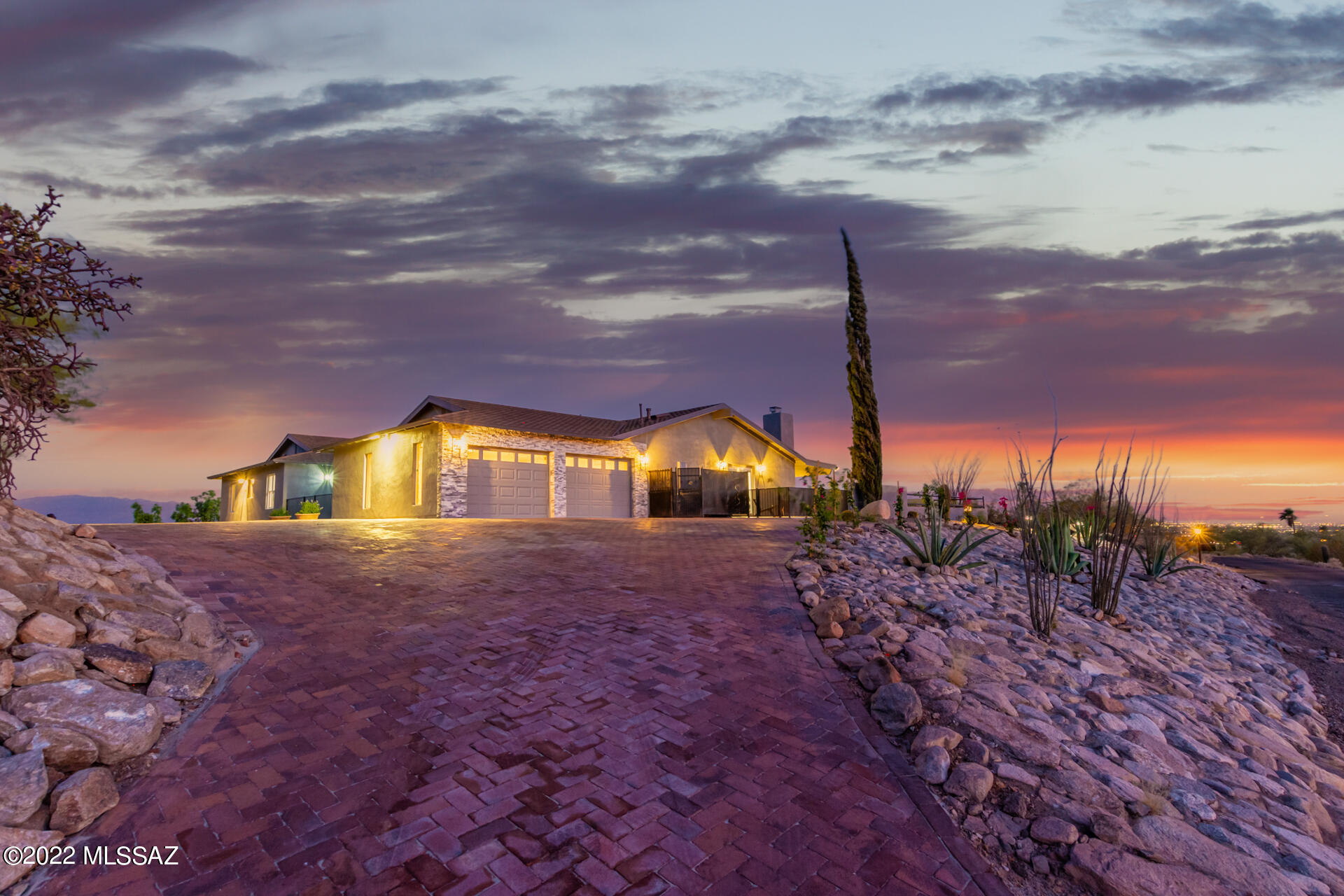 ACCEPTING BACK-UP OFFERS. Distinctive Catalina Foothills retreat with SWEEPING MOUNTAIN & CITY VIEWS from this elevated ~1acre lot. Serene COURTYARD welcomes you thru dbl iron entry doors into SOARING CEILINGS in this fully UPGRADED & UPDATED 4BR/4BA home w/4,731sq ft under roof. Gourmet kitchen w/Viking & Wolf appliances, Quartz, breakfast island, walk-in pantry. Relax around the family rm fireplace or living rm picture windows framing the views. City Views grace the romantic primary suite, custom glass-surround shower, jetted tub, walk-in changing closet. Guest Qtrs & BRs w/ en suites. Built-in outdoor kitchen. 2 climate zones. Incredible Foothills Location w/in minutes of the Best Shopping/Restaurants Tucson has to Offer. District 16 schools. Near World-Class Golf Resorts. Tons of Hiking/Biking Trails. Cimarron Foothills has abundant desert vegetation and wildlife. This tranquil neighborhood nestled in the rolling Catalina foothills is such a great place to raise your family or retire. You won't be disappointed with the vast views of the Catalina mountains by day, twinkling city lights by night, sunrises with your morning cup of coffee, and colorful dinner sunsets.
(Please note there was no price reduction in the first day on the market, that was simply an administrative error. The recent price reduction of $130,000 was to amply cover the cost of a pool for the Buyer.)