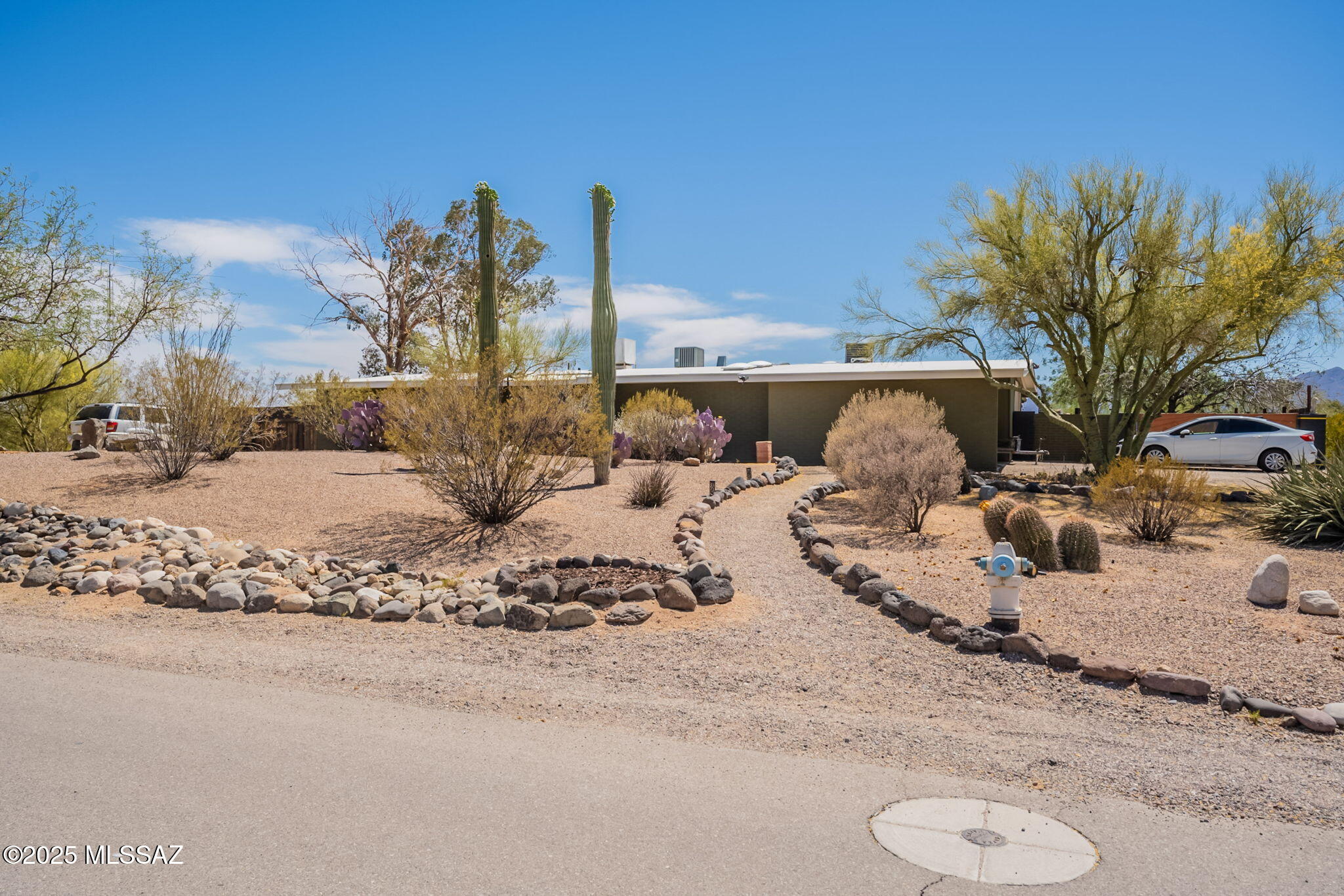 Casas Adobes Estates (541-618) - Residential