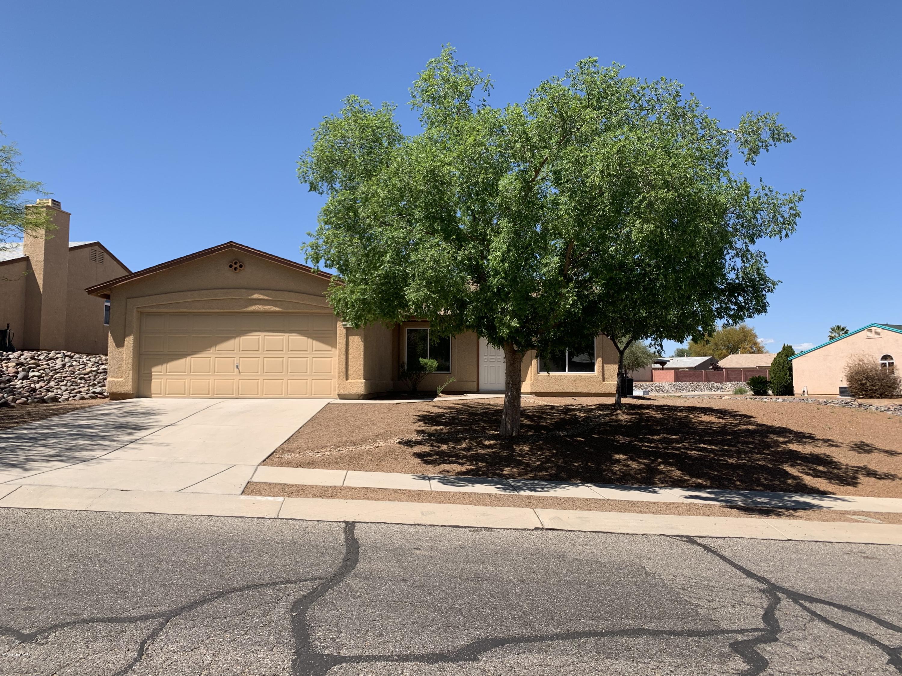 Gorgeous 3 bed/2 bath fully remodeled home, located on corner lot w/great curb appeal! New Kitchen cabinets w/granite counters, SS appliances & WI pantry. HB features new tub, tile surround & new stylish vanity. MB features dual sinks, new vanity & tiled WI shower. MB has 2 closets, updated ceiling fan & new carpet.  2 separate LR, Lifeproof wood looking flooring throughout, new fixtures, fresh paint & dual pane window.