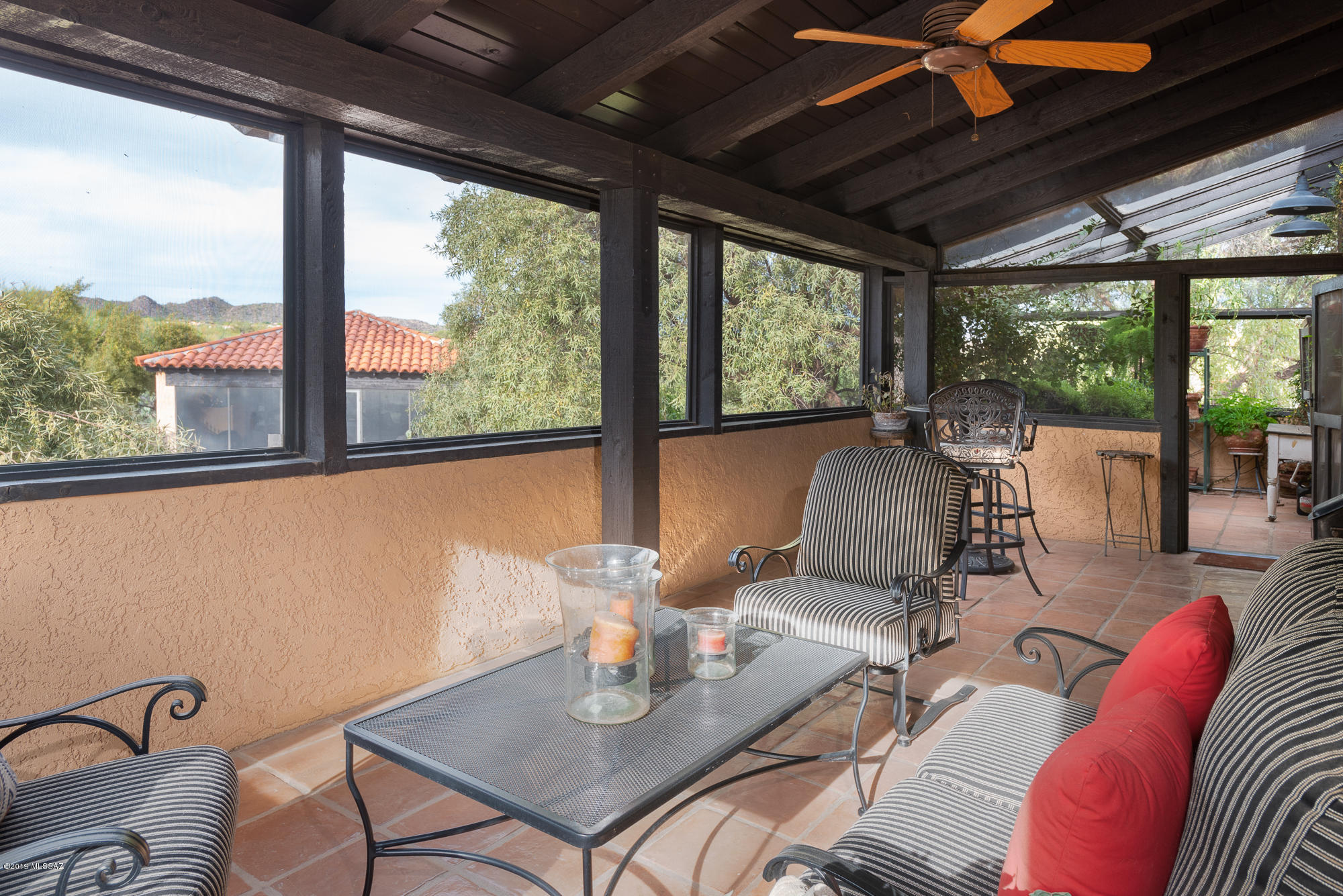 La Cholla Airpark - Residential