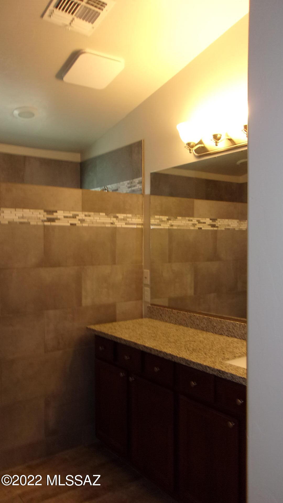 Rancho Del Lago (608-1030) - Residential Lease
