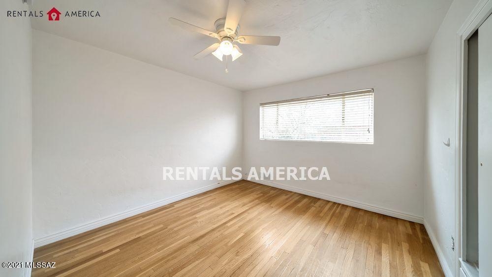 La Mirada (1-8) - Residential Lease