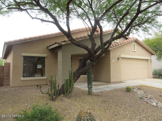 Incredible opportunity awaits for a lucky family.  This is a chance to own a beautiful 4 bedroom / 2 bathroom home in Continental Ranch.  This beauty features a formal living room.  An open floorplan for the rest of the major rooms in the house: den, dinning area and large kitchen with an island.  This house also has tile throughout.  You will also have a large back yard to take advantage of, and a nice swimming pool for those hot summer months.  Don't let this one get away.  Online bidding begins 04/16/16 and 04/20/16.
