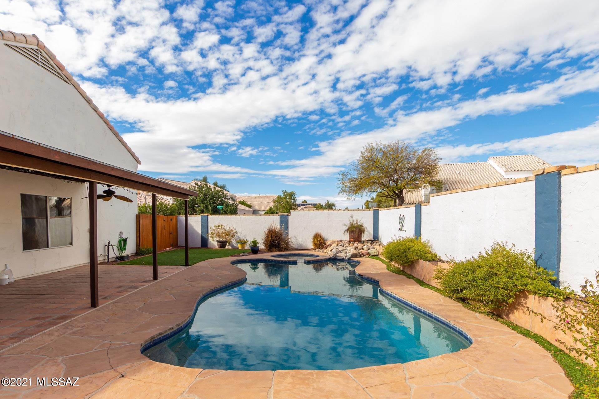 Countryside Terrace (240-398) - Residential
