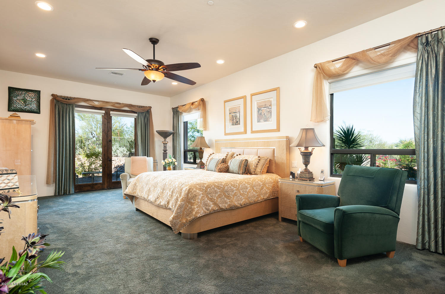 Honey Bee Ridge(The Estates At) - Residential
