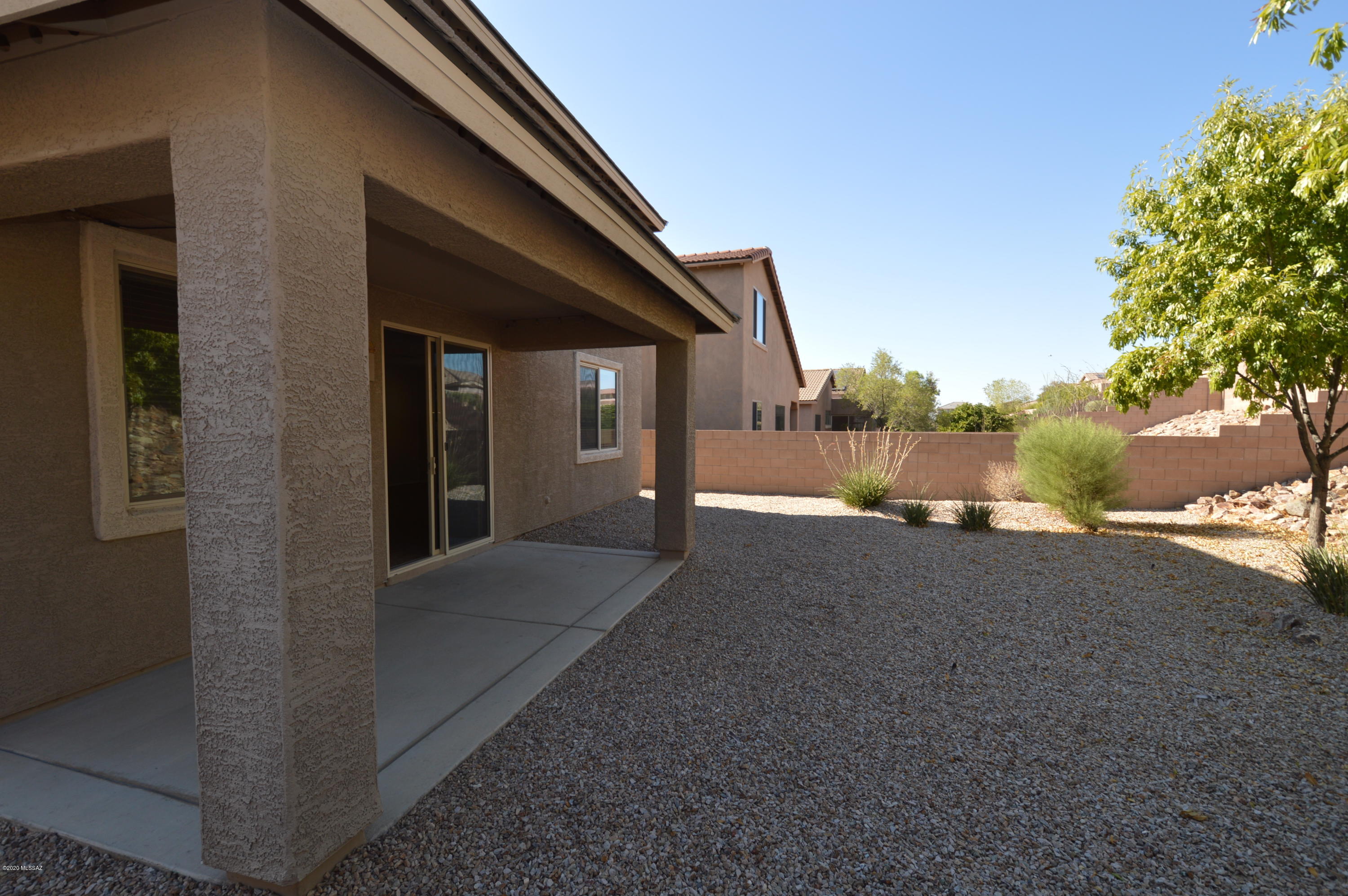 Rancho Del Lago (B37-38) - Residential Lease