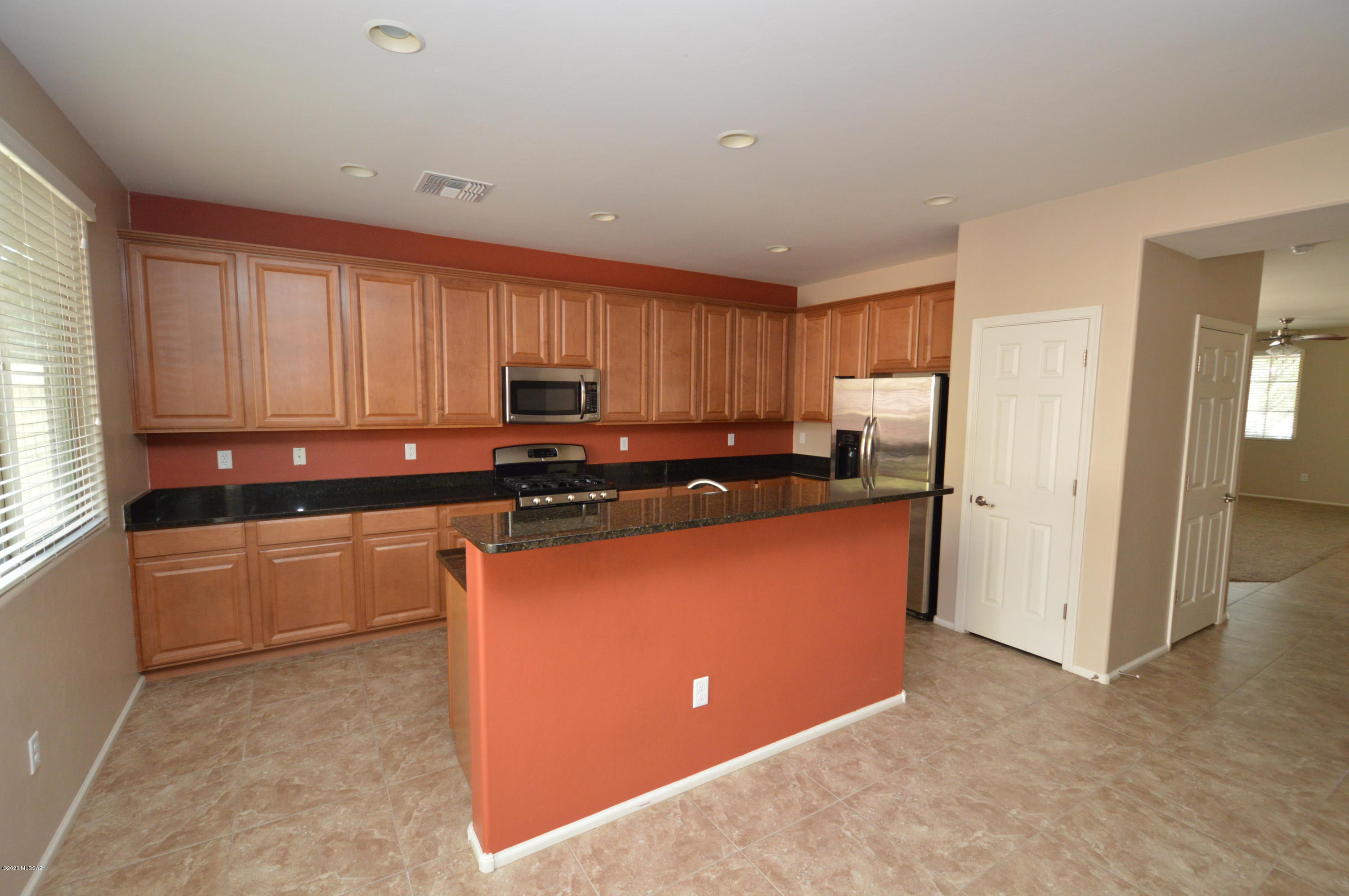 Rancho Del Lago (B37-38) - Residential Lease