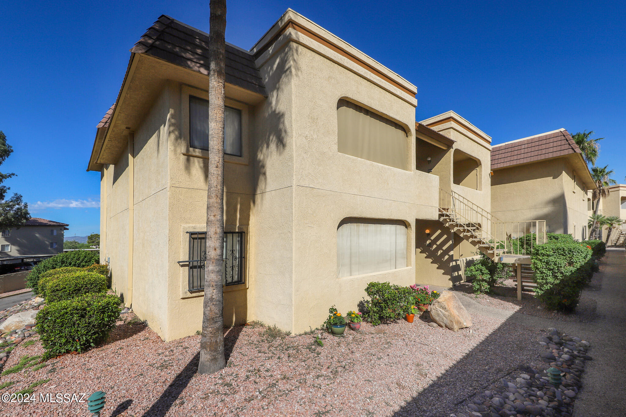 Sunrise Springs - Residential
