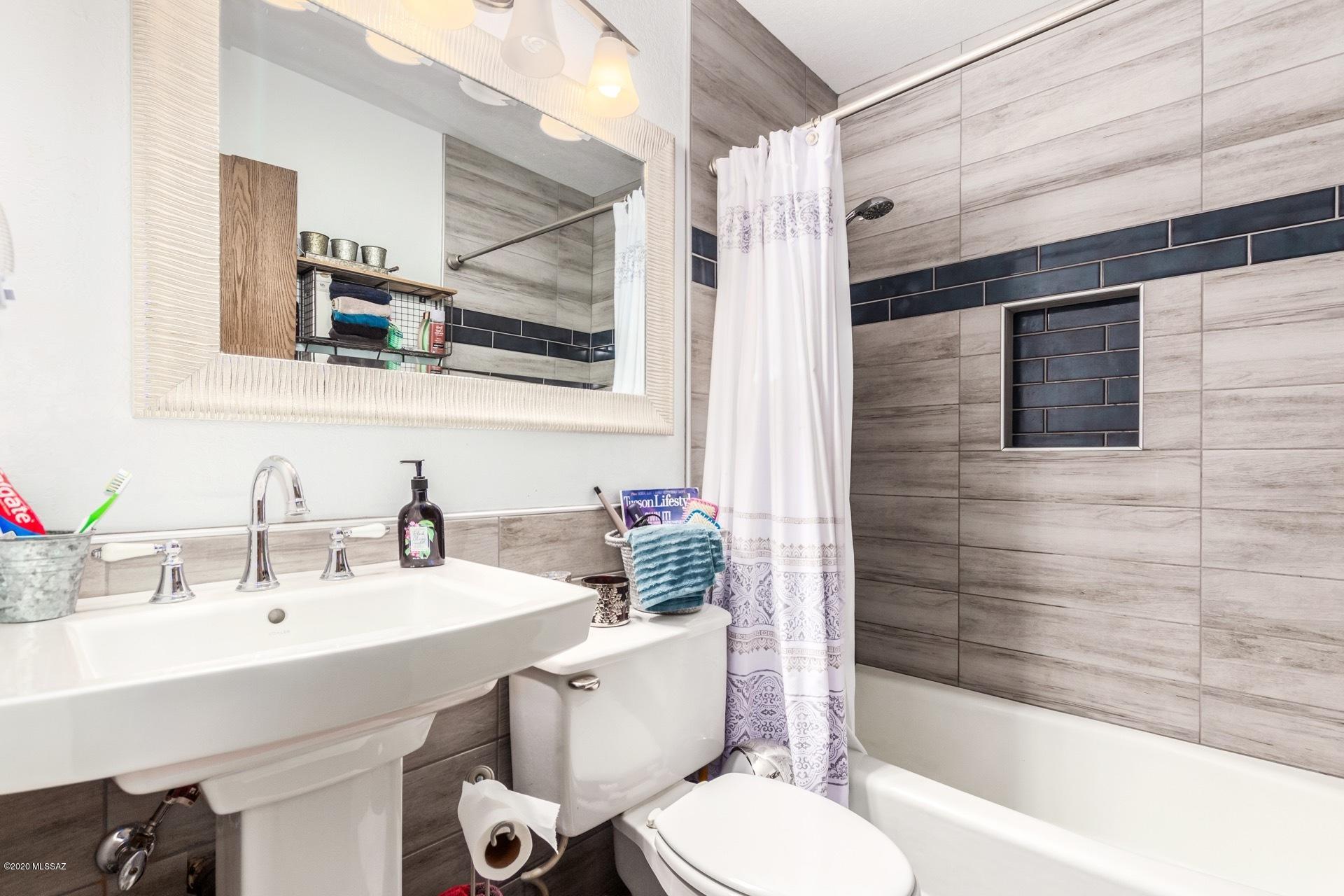 Sabino Vista Knolls (61-135) - Residential