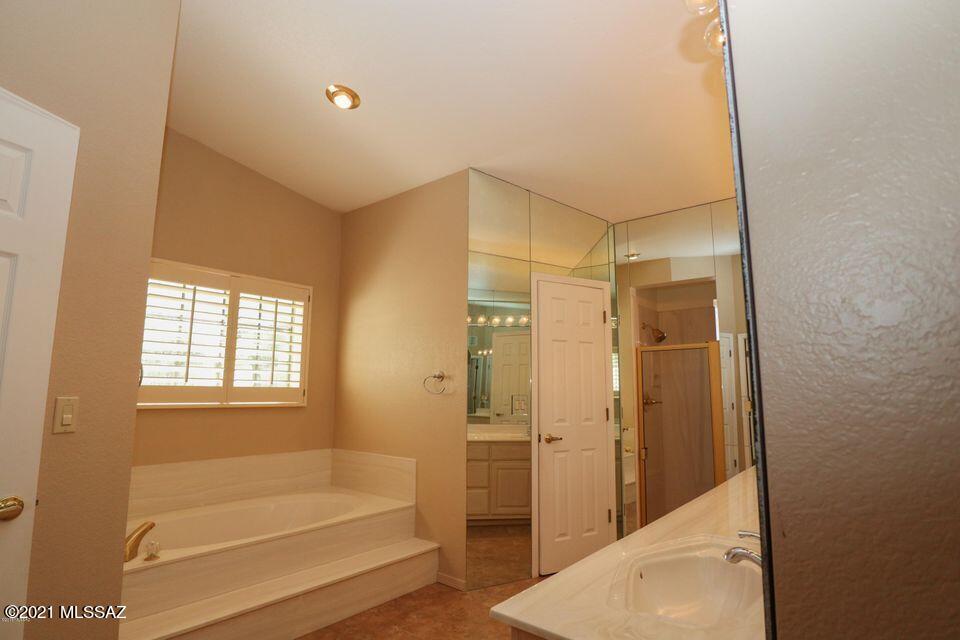 La Paloma Ridge Est - Residential Lease
