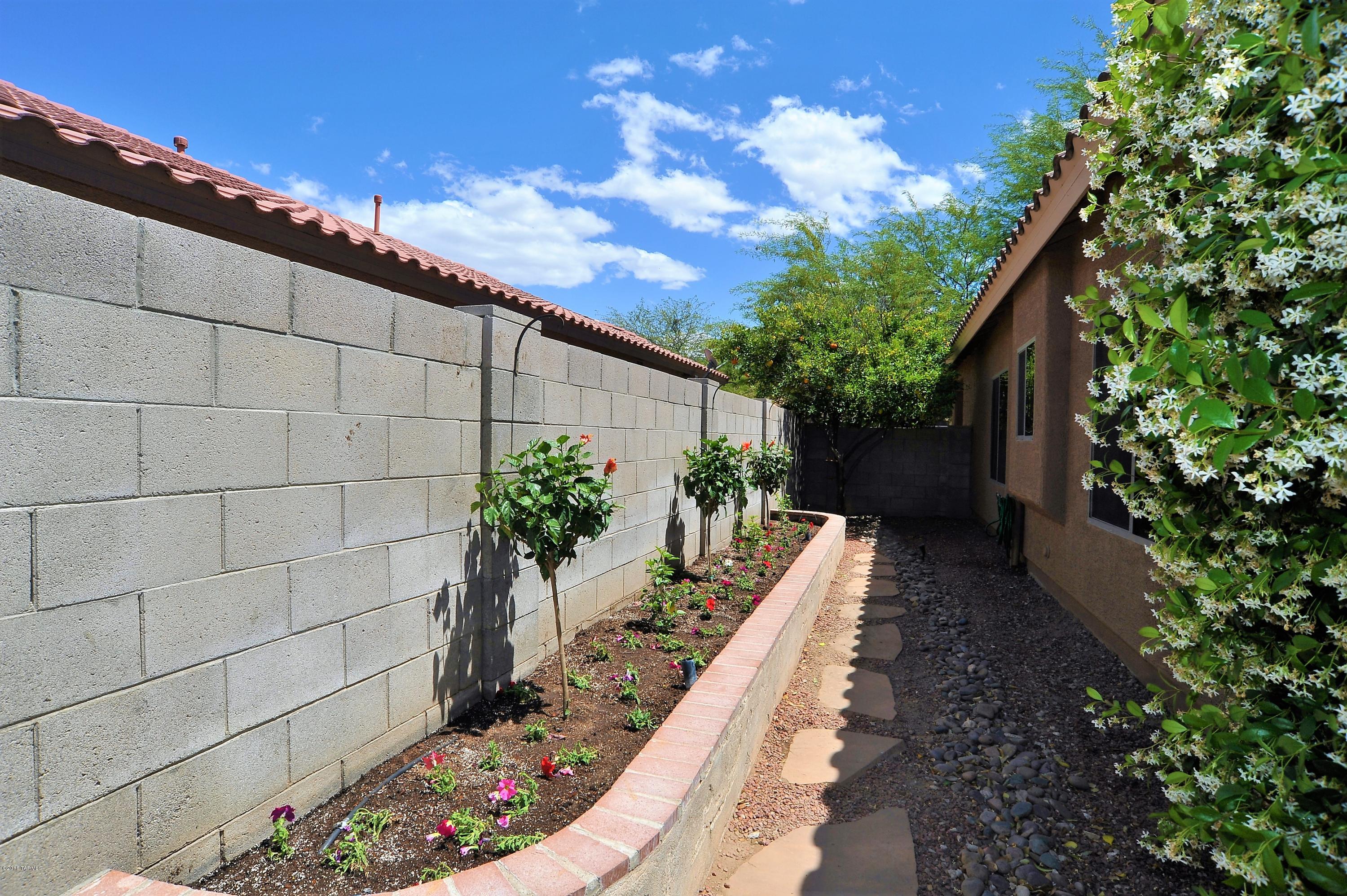 Silverbell Place (1-153) - Residential