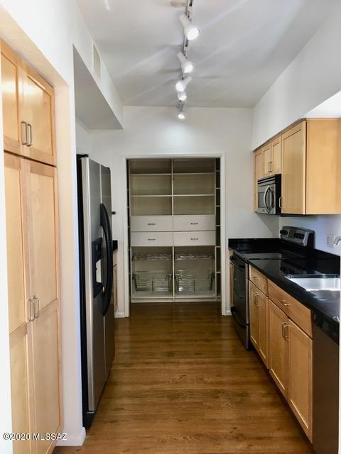 Himmel Twn - Residential Lease