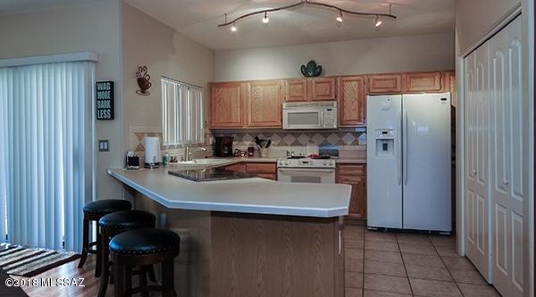 Fairway Terrace Condos. (Units 1-30) - Residential