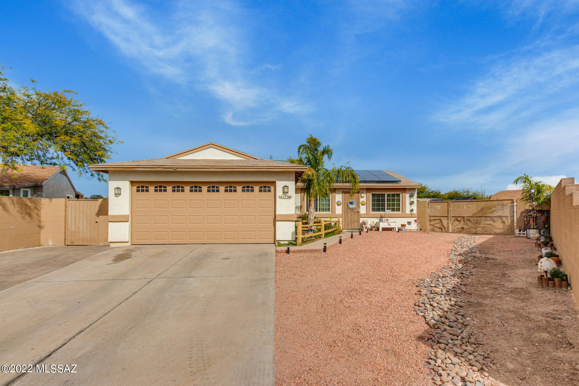 Beautiful home located in the desired Midvale Park community.  This 3/2 home has many upgrades and a lot of natural light.  The large back yard is walled for privacy and just waiting for you to entertain in.  The home includes leased solar to save on the electric costs.  Close to shopping, dining, and schools.  Schedule your appointment today, won't last long.