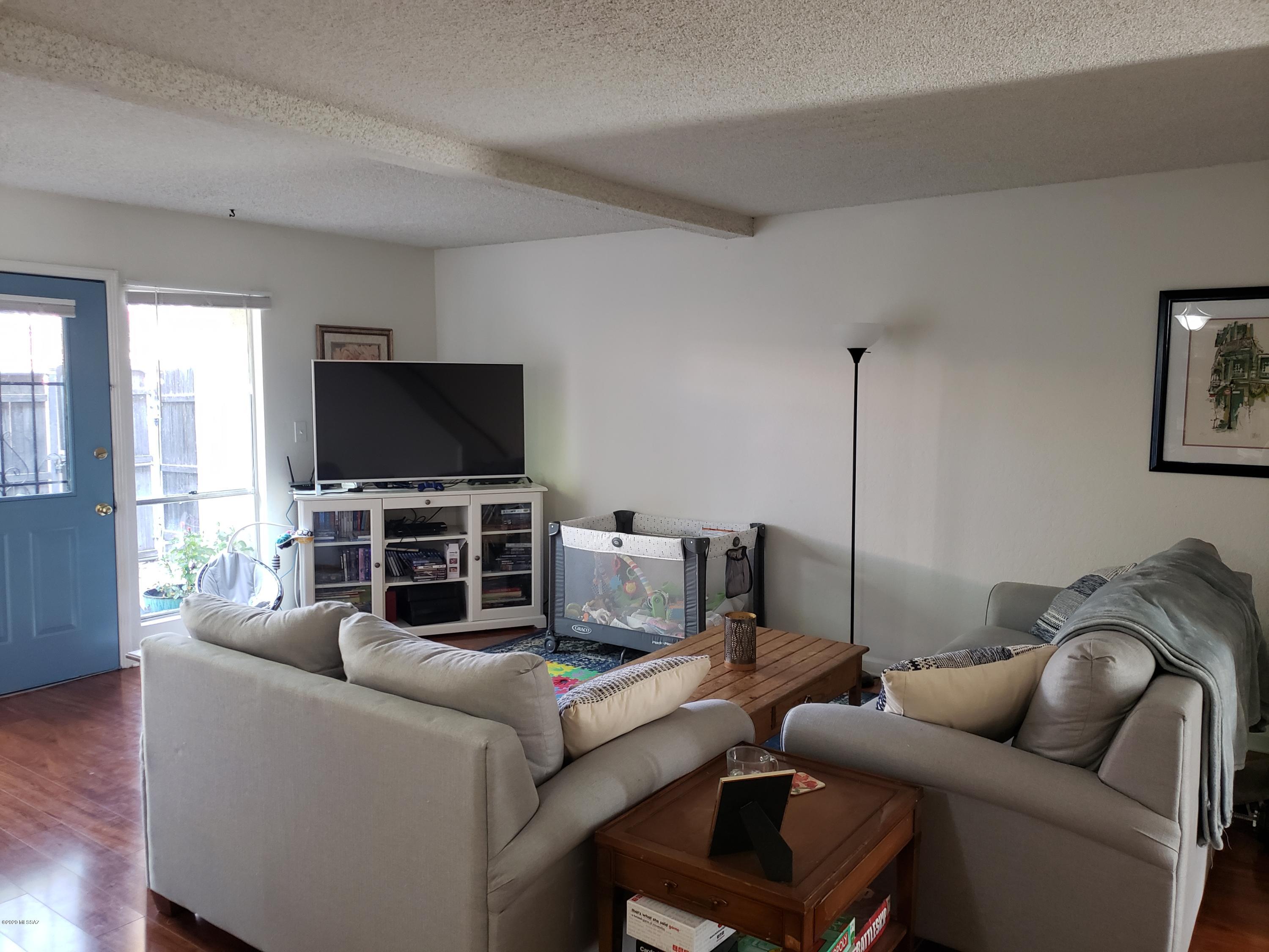 Valle Cereza (1-59) - Residential Lease
