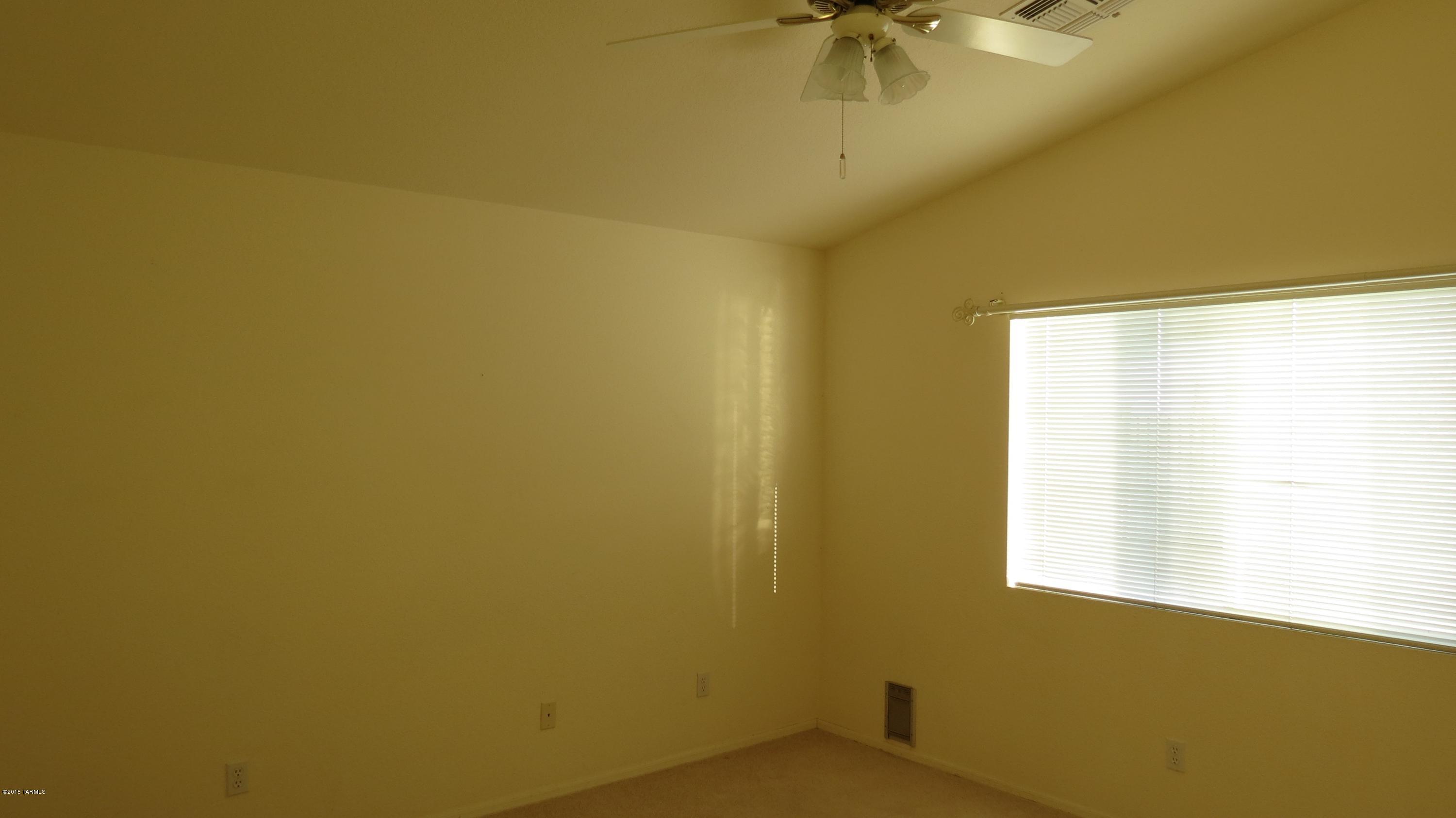 Bluffs (The) 2 - Residential Lease