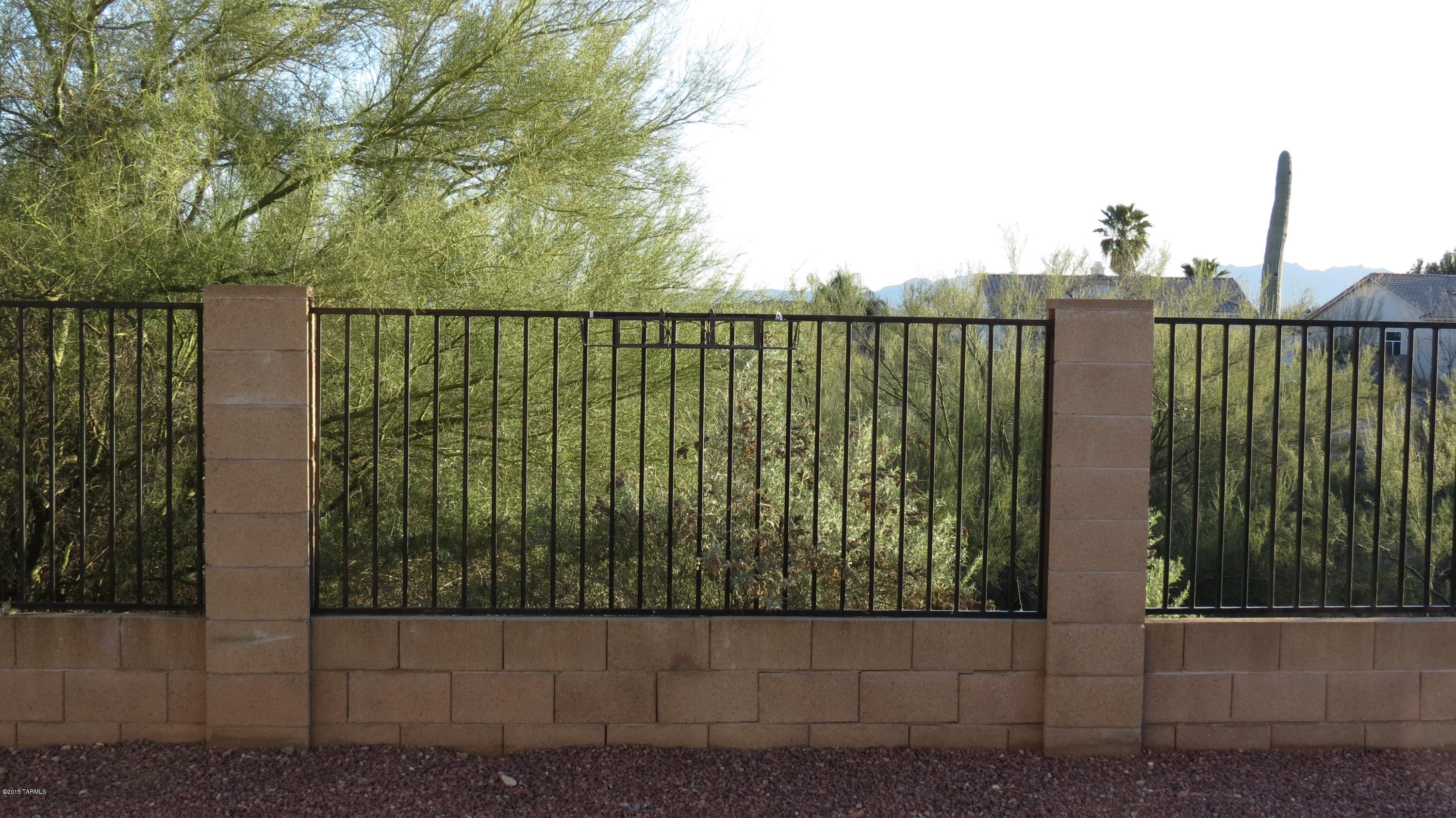 Bluffs (The) 2 - Residential Lease