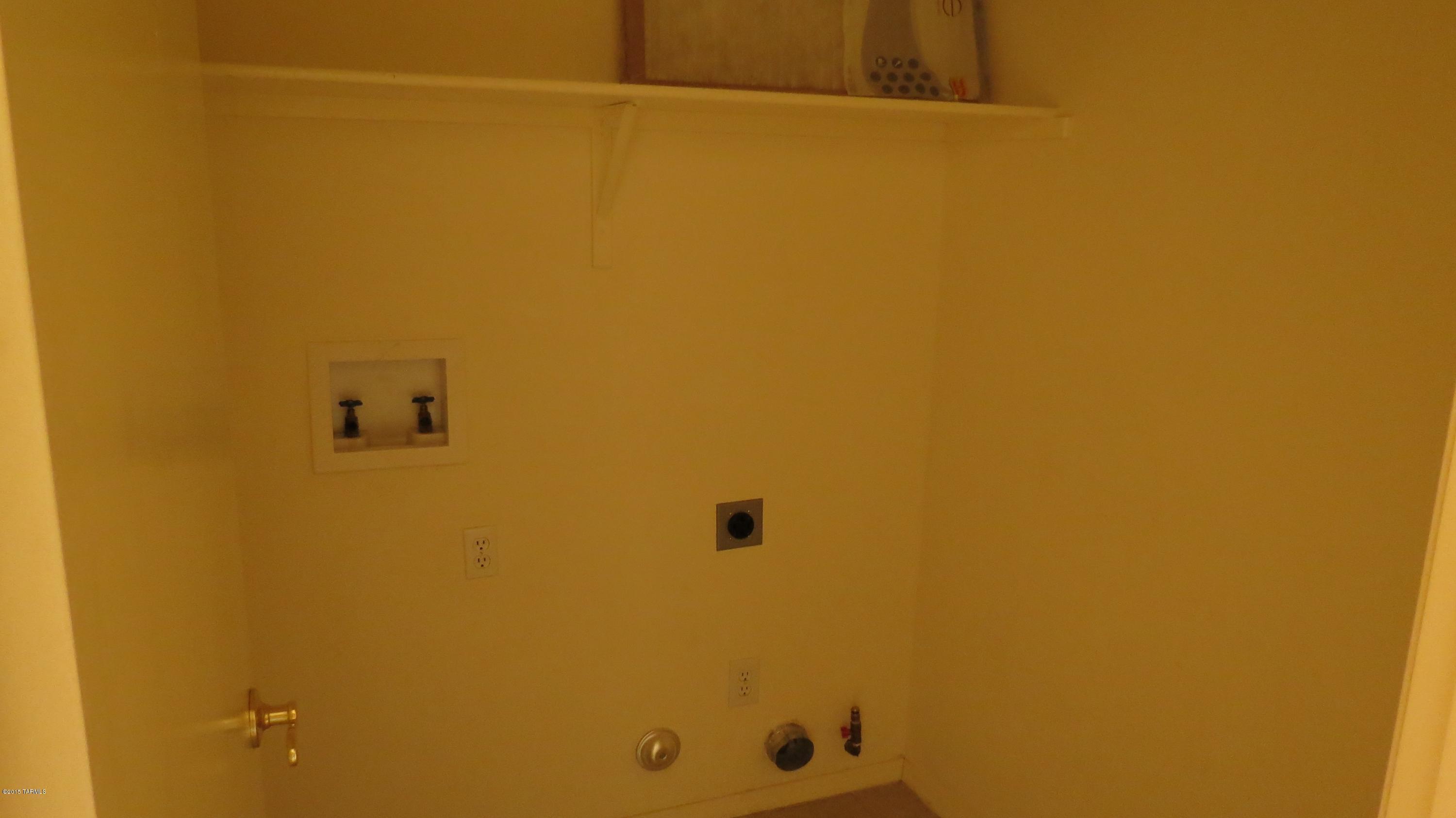 Bluffs (The) 2 - Residential Lease