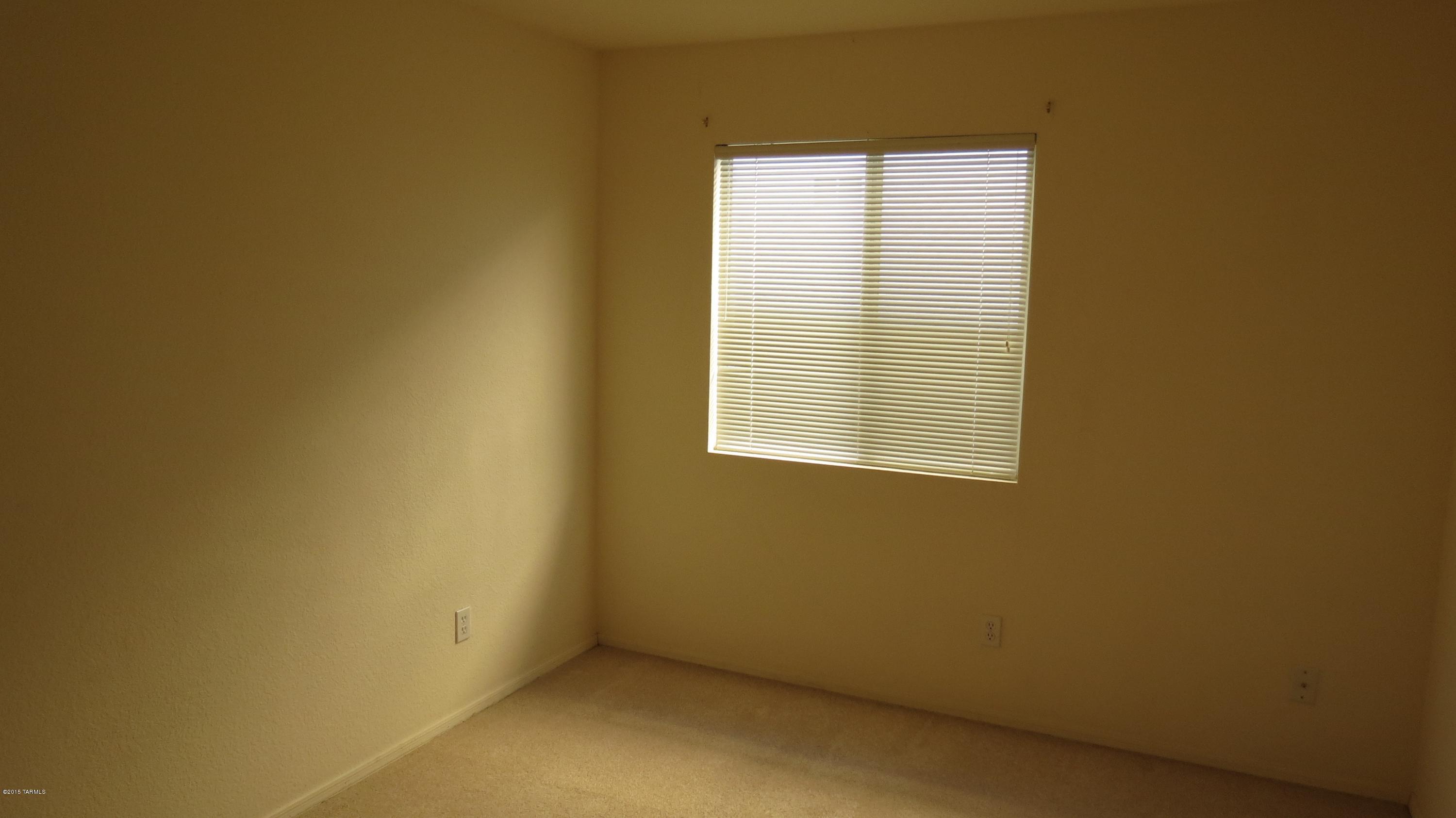 Bluffs (The) 2 - Residential Lease