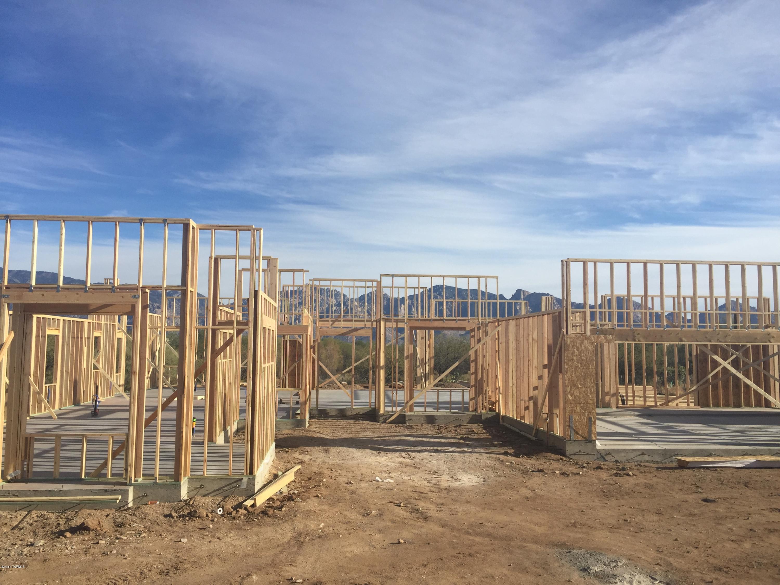 Under construction in the prestigious Stone Canyon neighborhood with full length unobstructed Catalina views. 1 of 3 floor plans that Fairfield homes can build for you. floor plans starting in the high 400's. Custom choose your lot and finishes on any available homesite in Stone Canyon! Seller is a licensed real estate agent in Arizona. Call the sales center for additional information 520.219.9000