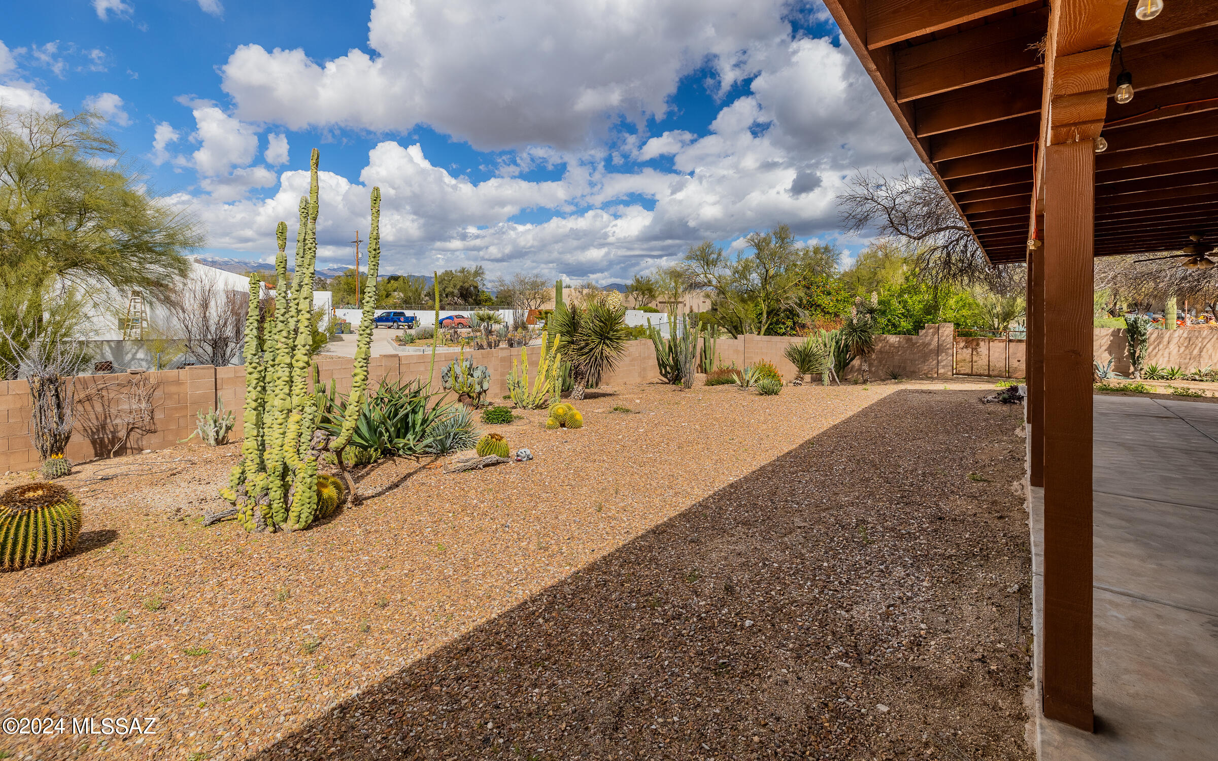 Halcyon Acres - Residential