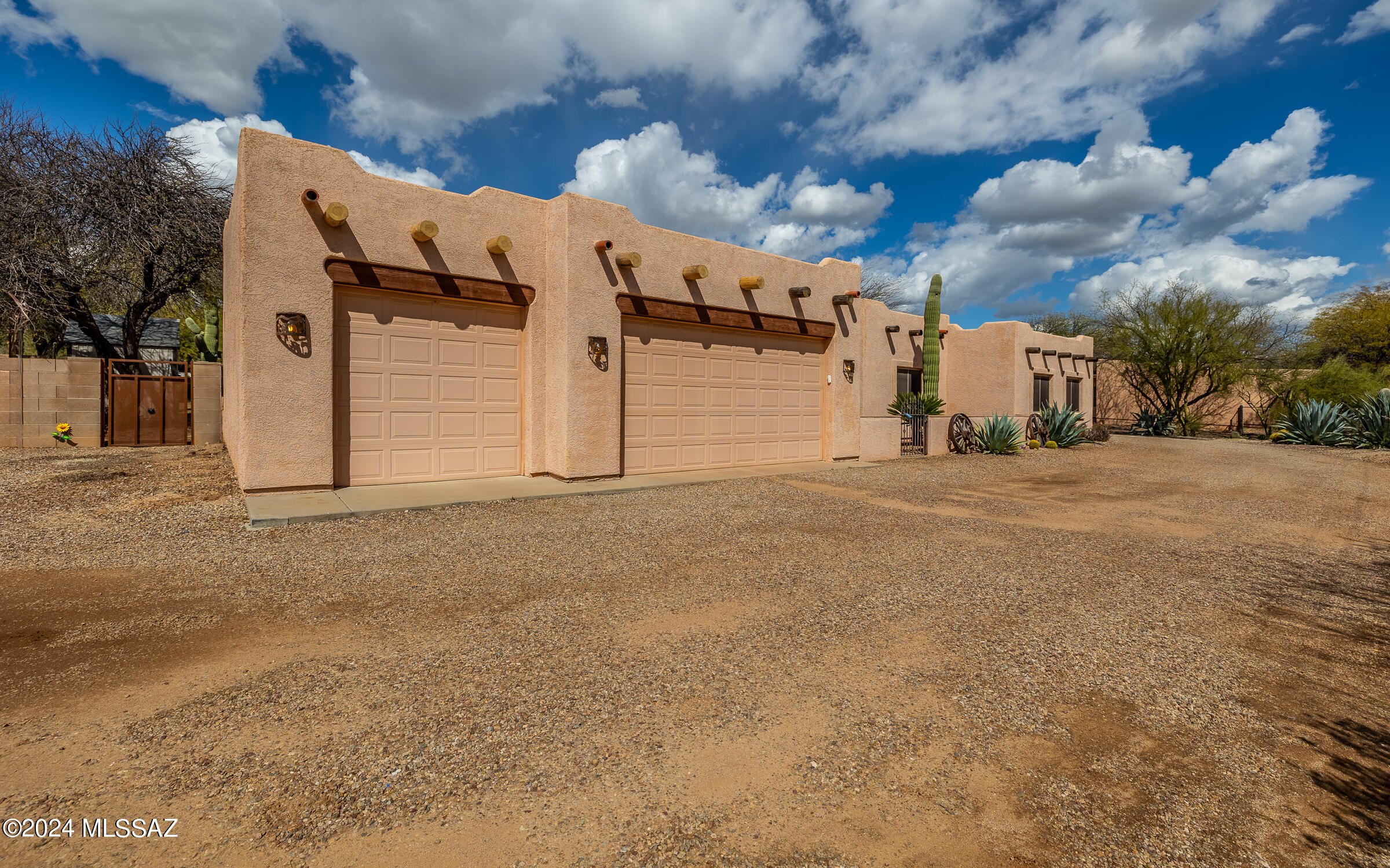 Halcyon Acres - Residential