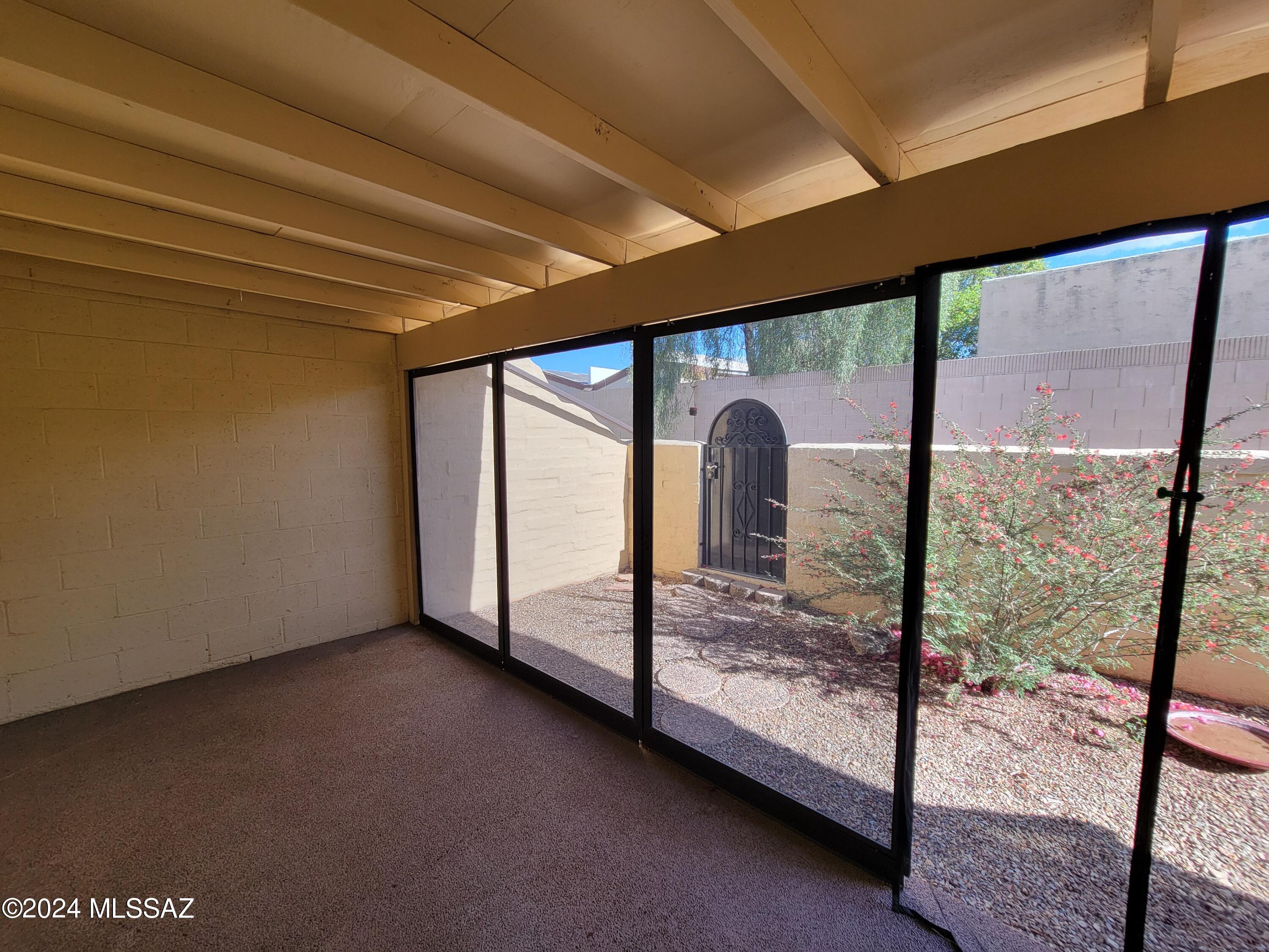 Ladera Brisas Townhouses (1-106) - Residential