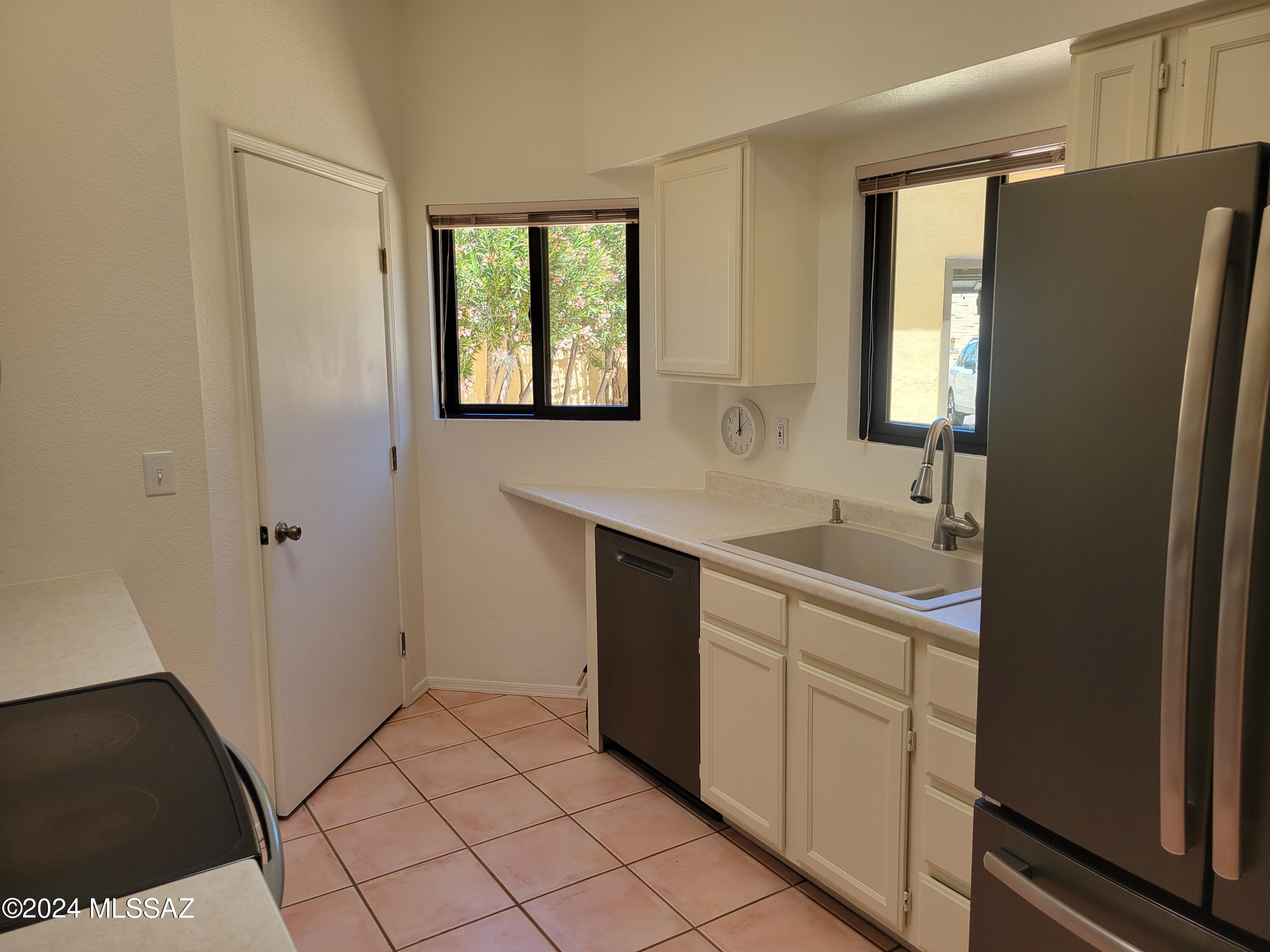 Ladera Brisas Townhouses (1-106) - Residential