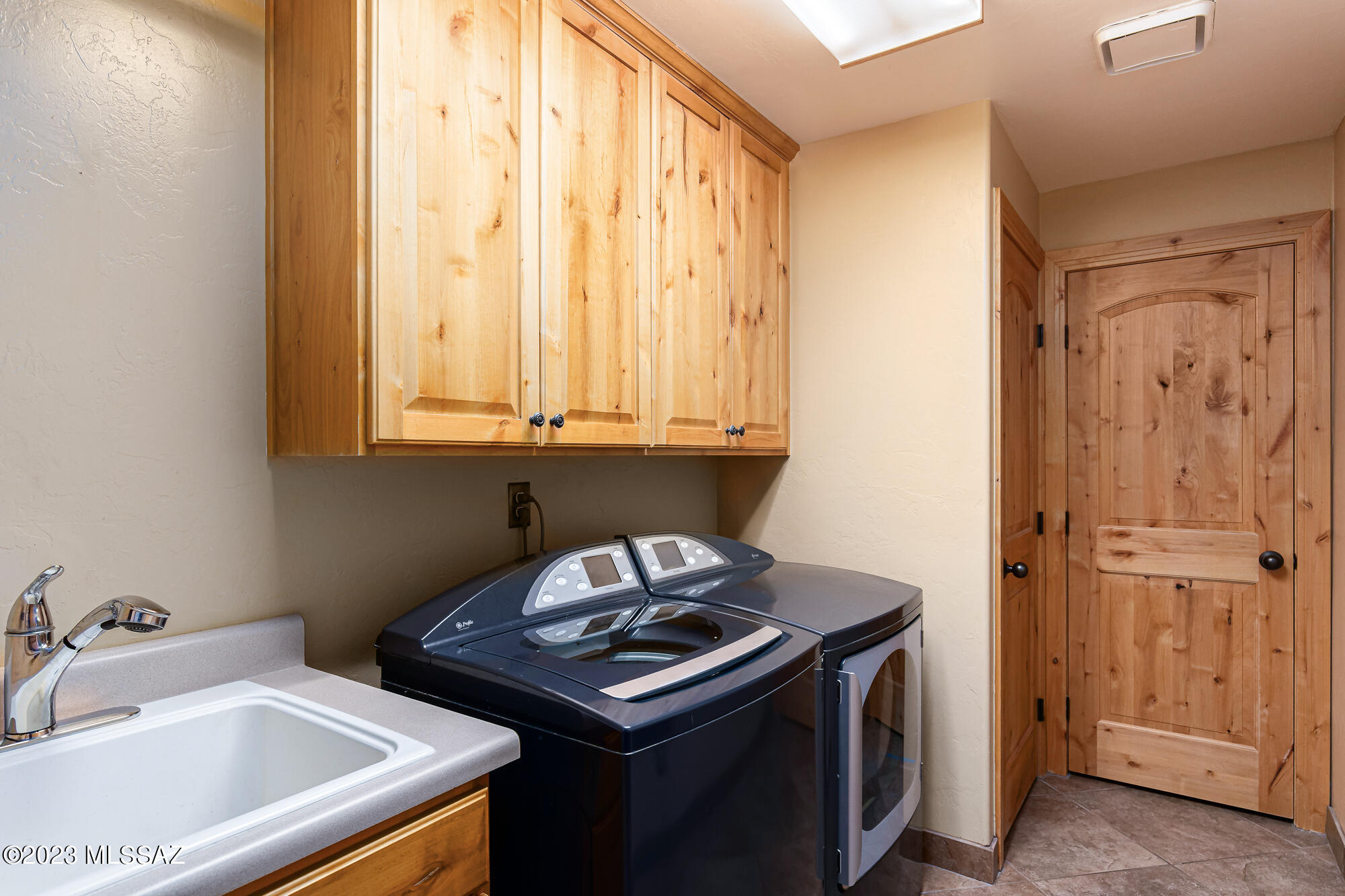 Crimson Canyon at Reserve (1-9) - Residential