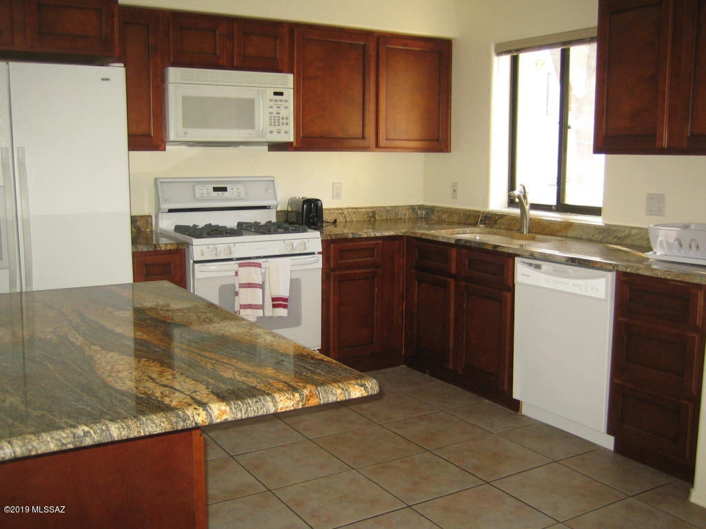 Condos At La Paloma (The) - Residential Lease