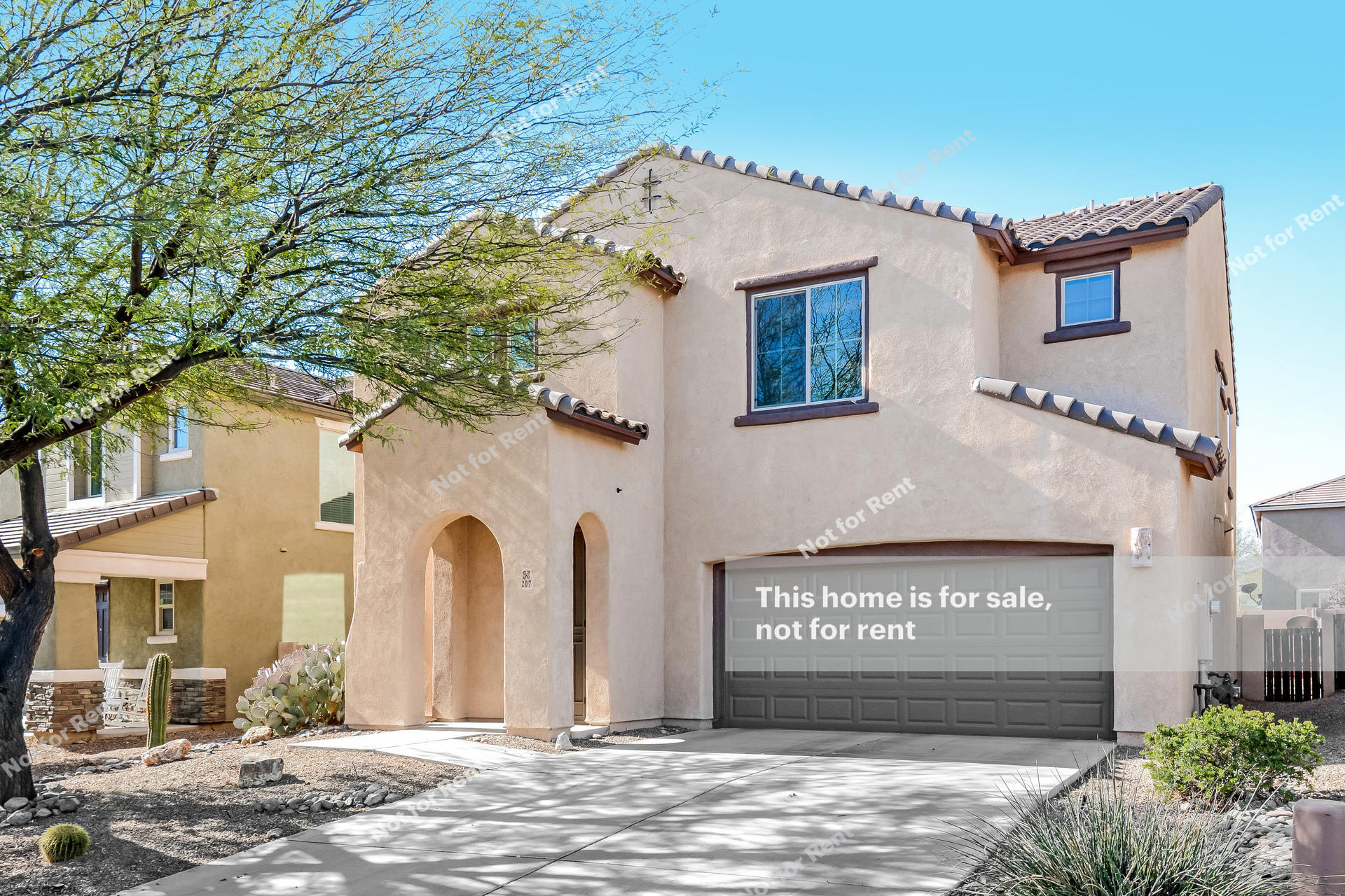 Built in 2012, this Sahuarita two-story cul-de-sac home offers granite countertops, and a three-car garage.