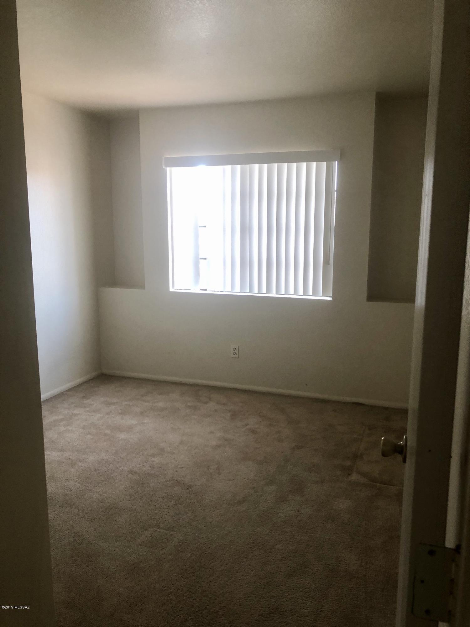 Lambert Lane (1-120) - Residential