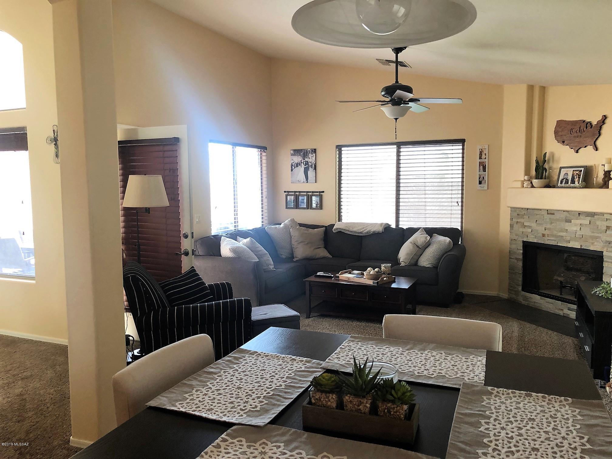 Rancho Del Lago (608-1030) - Residential Lease