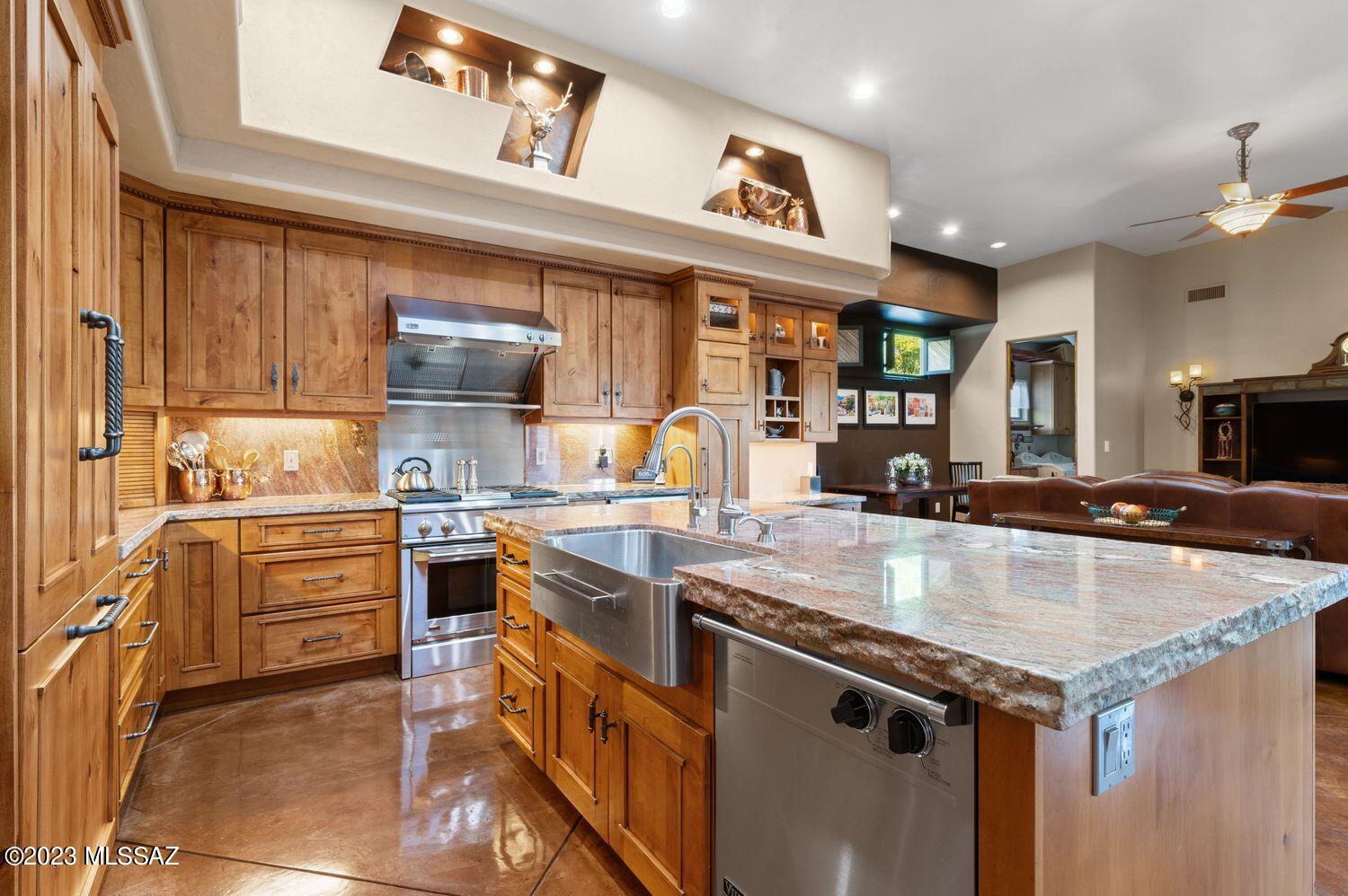 Sabino Sands (1-9) - Residential